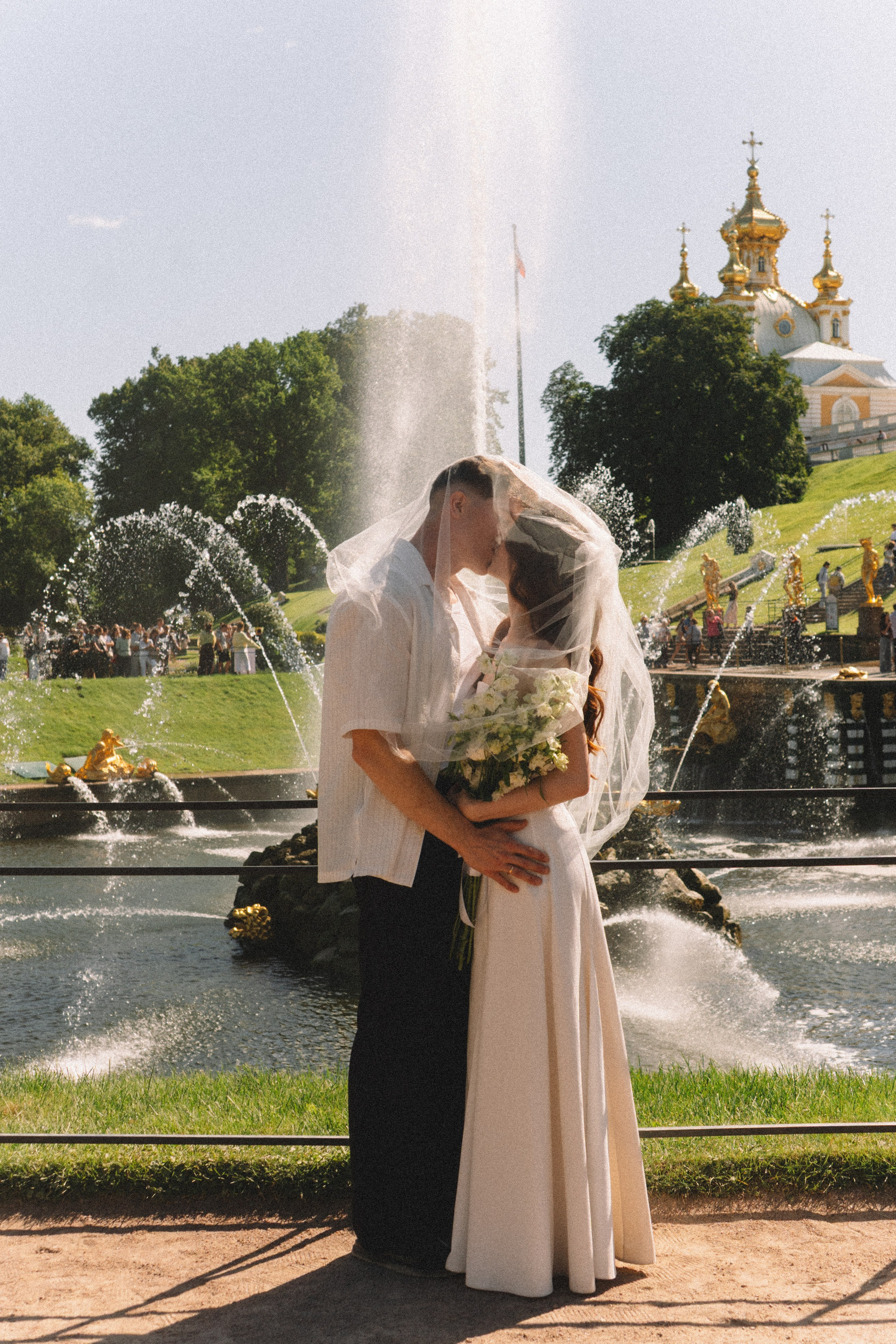 СВАДЕБНАЯ СЬЕМКА В ПЕТЕРГОФЕ И СЬЕМКА РЕПОРТАЖА В ЗАГСЕ ПЕТЕРГОФА. Профессиональный фотограф, Санкт-Петербург — Виктория Богомолова