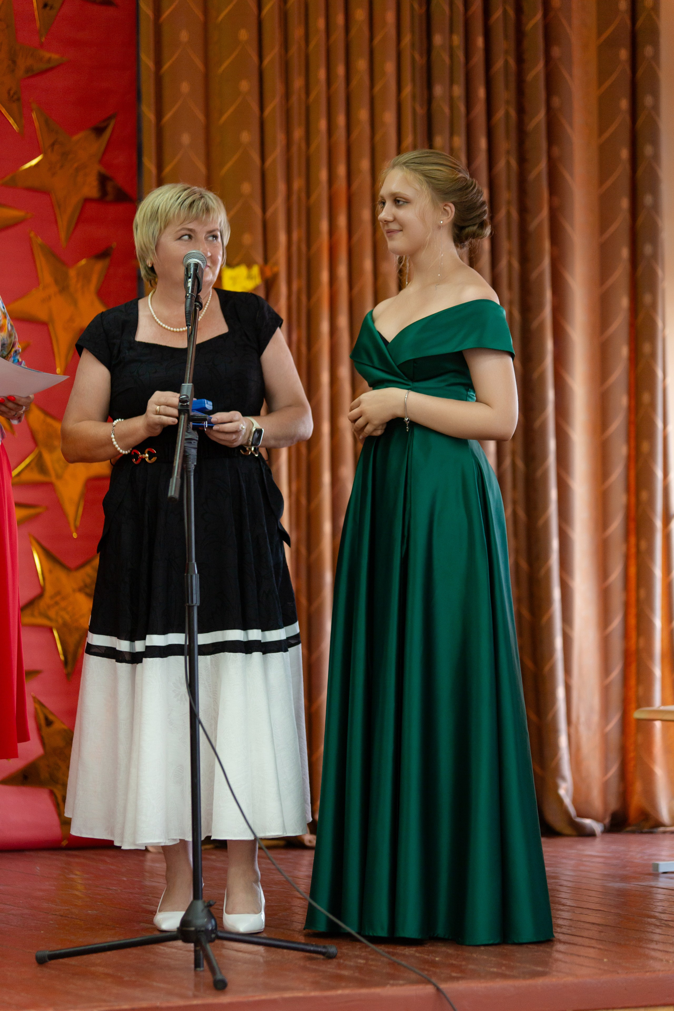 ВРУЧЕНИЕ ДИПЛОМОВ 9 ШКОЛА 2024 г. ТВОЙ АЛЬБОМ / ТВОИ ПРАВИЛА