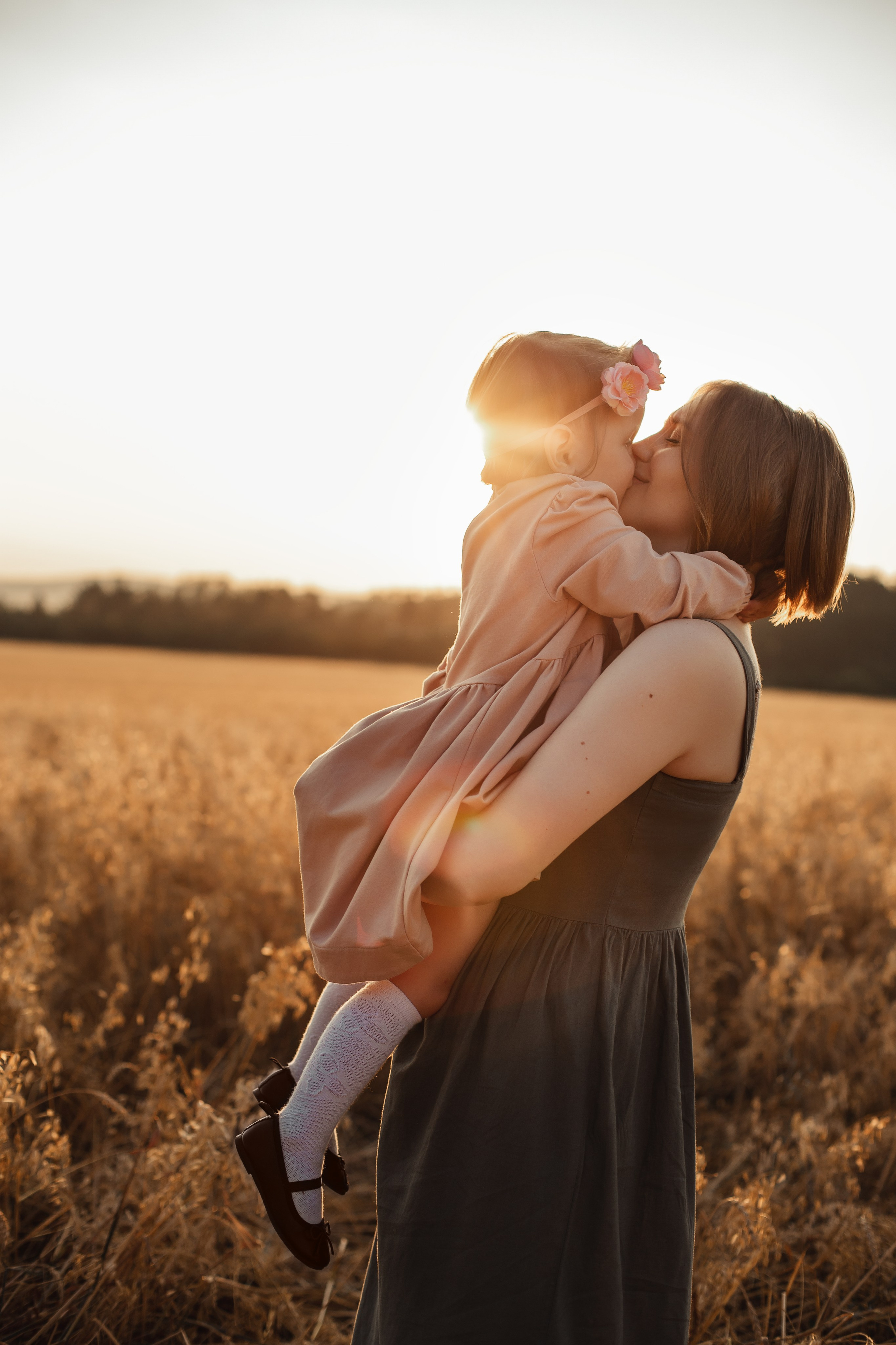 Семейная фотосессия в поле. Фотограф Анна Лазарева