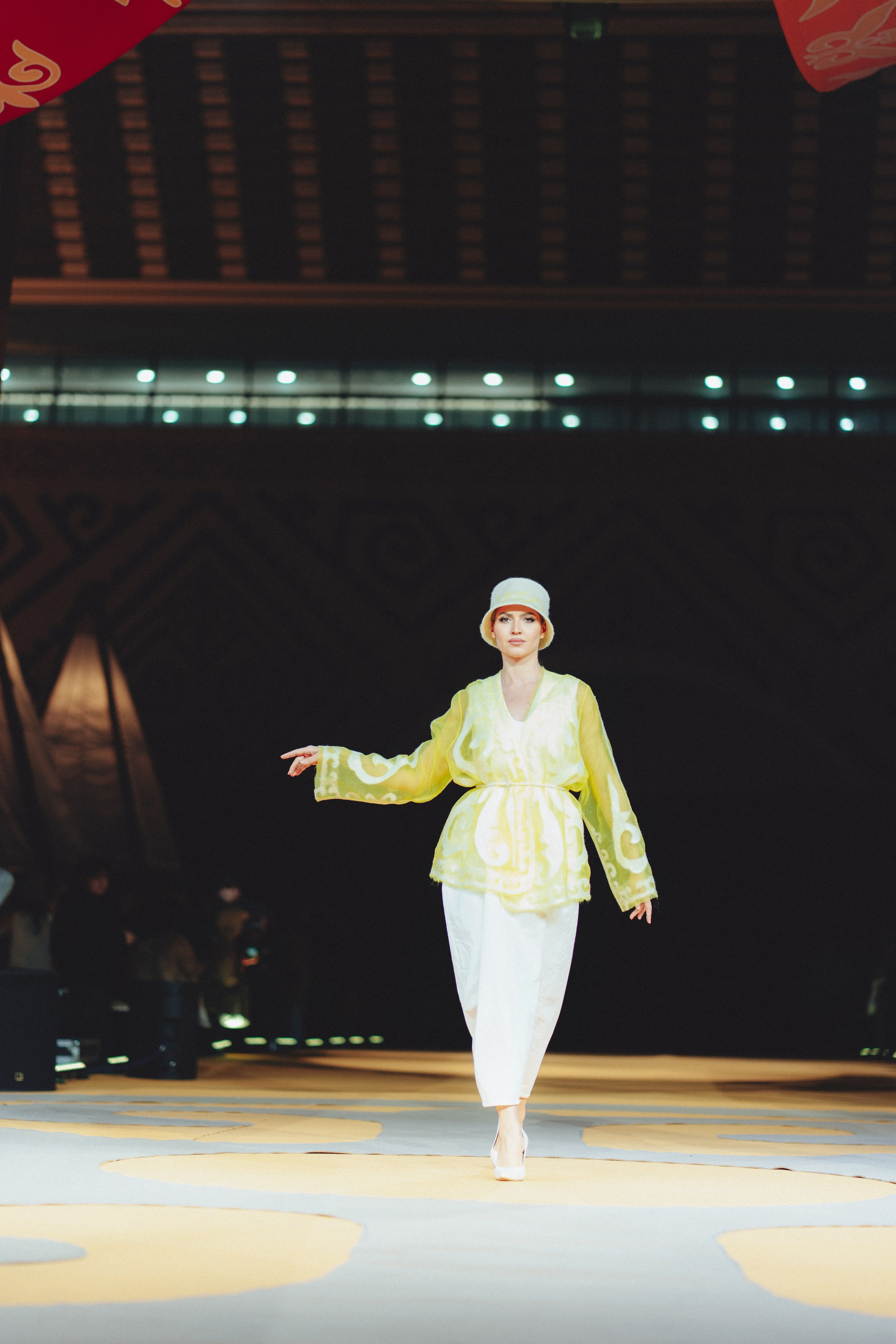 ETHNIC FASHION SHOWS / THE PODIUM