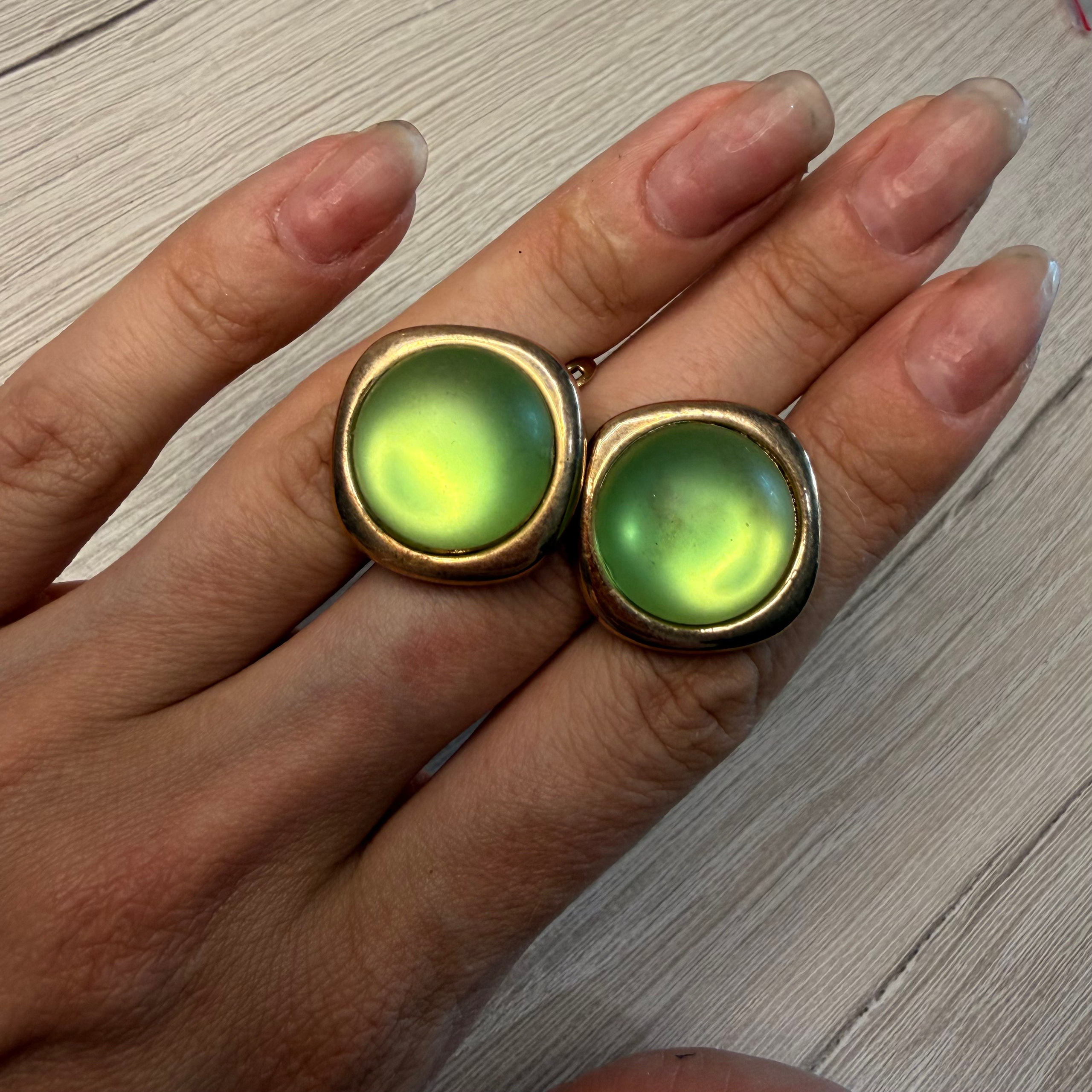 Украшения в аренду. Аренда костюмов, платьев и реквизита для фотосессий на Камчатке