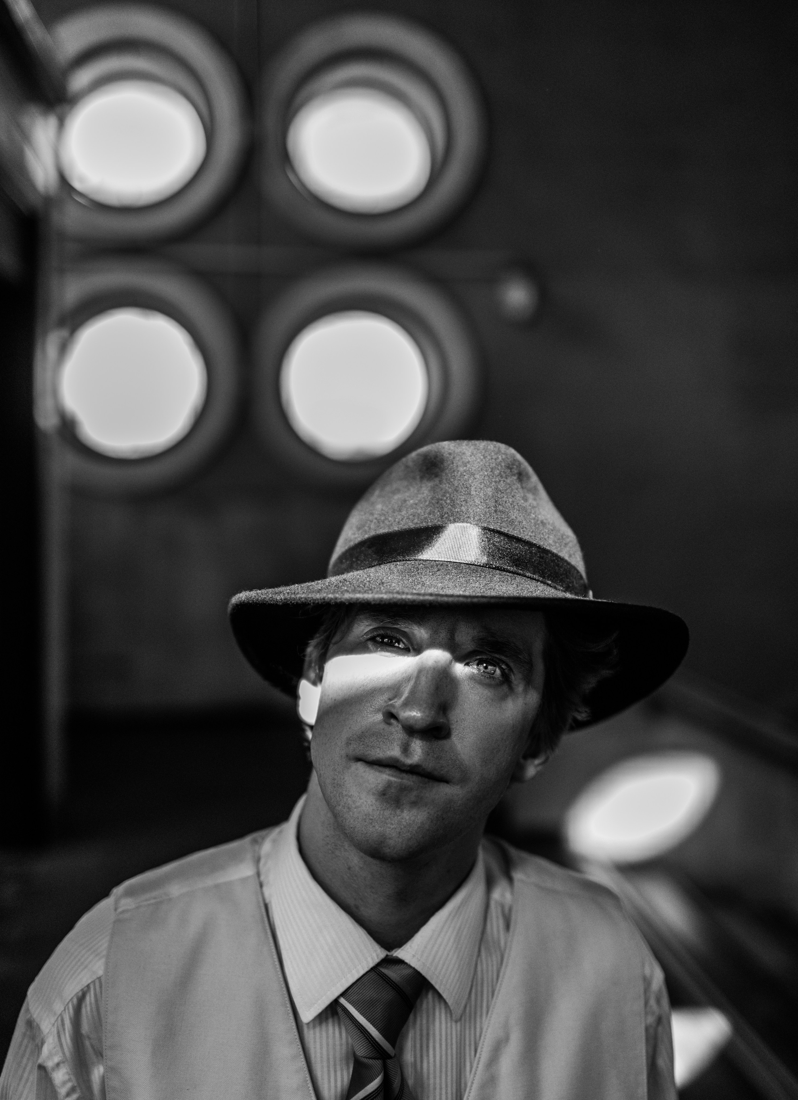 Закажите черно-белый мужской портрет в Москве. Рассомахин Павел