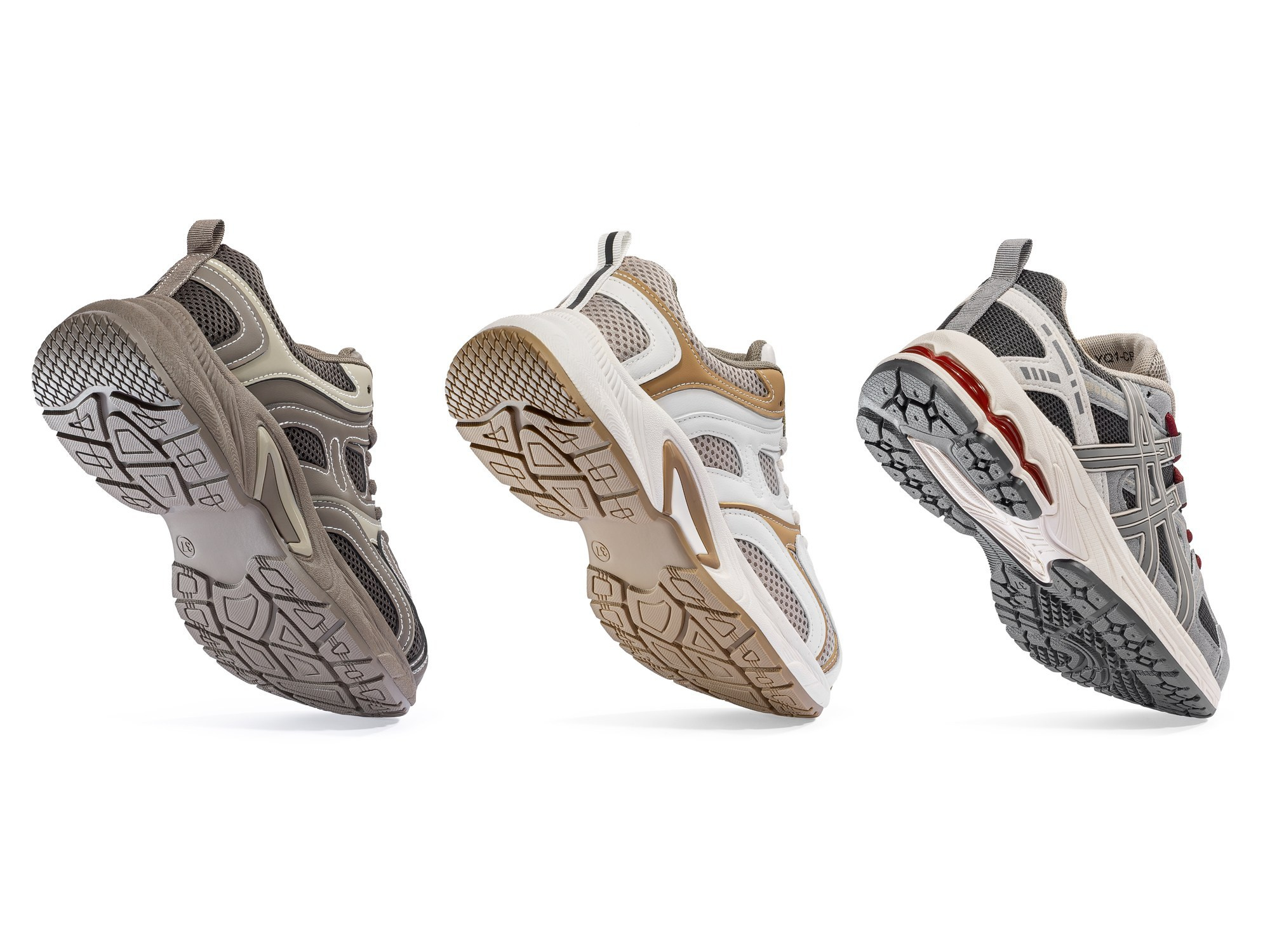 Кроссовки вид снизу на протектор