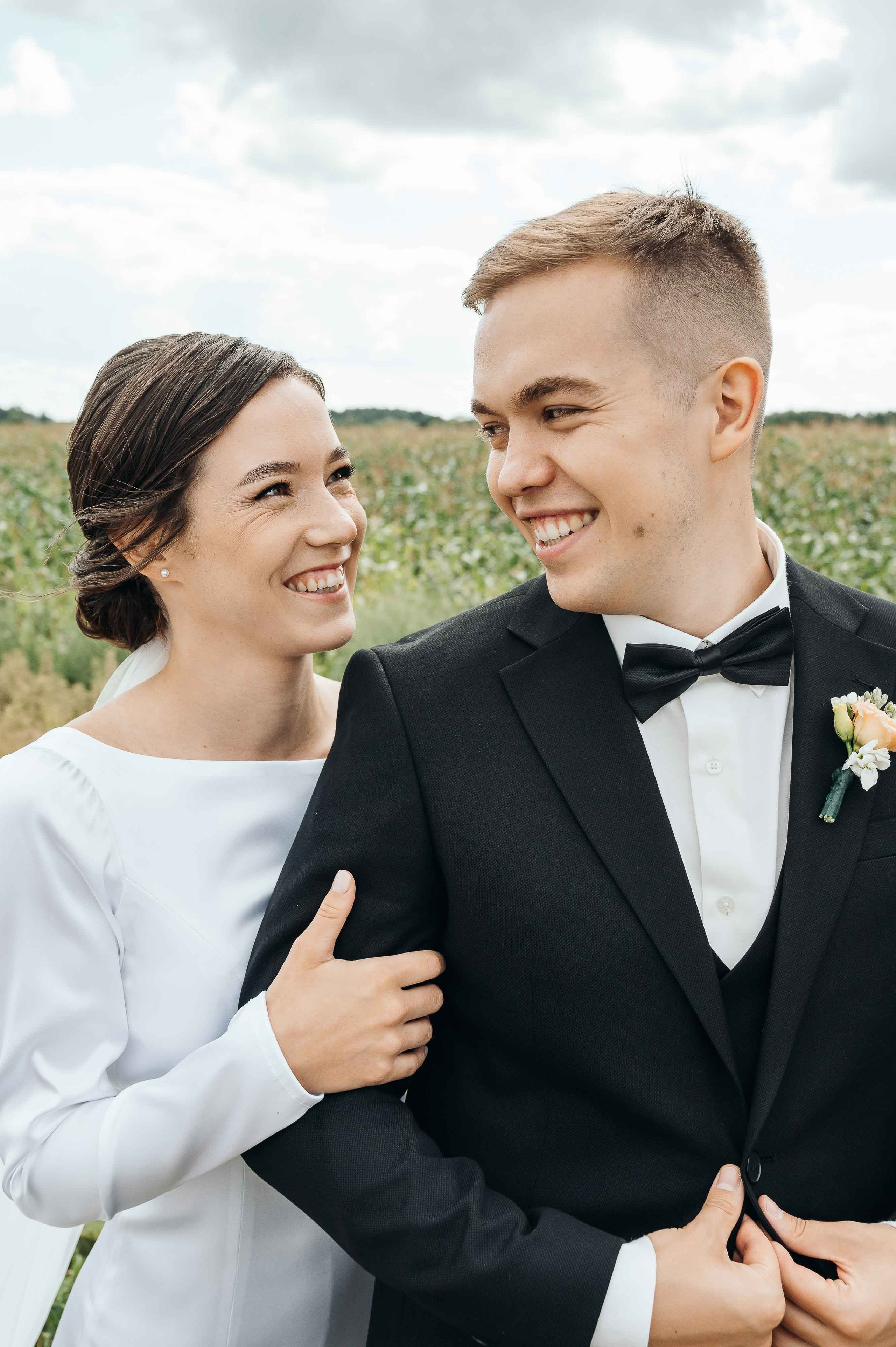 Совместные сборы в отеле. Свадебный и семейный фотограф в Котласе Никита Попов