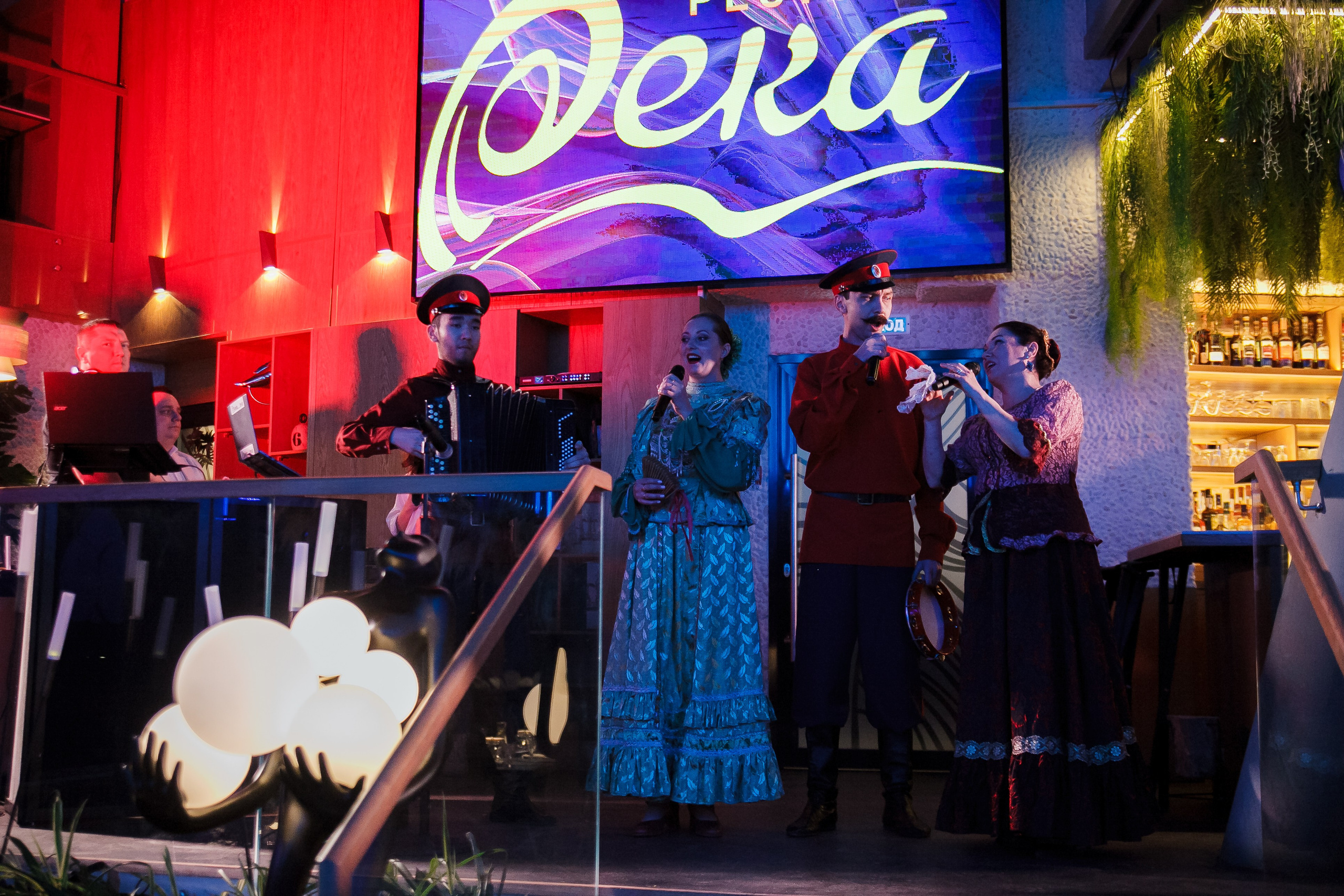 Гастроужин в ресторане Река с Шефповаром Владиславом Пискуновым. Свадебный и детский фотограф в Волгограде Слава Белов