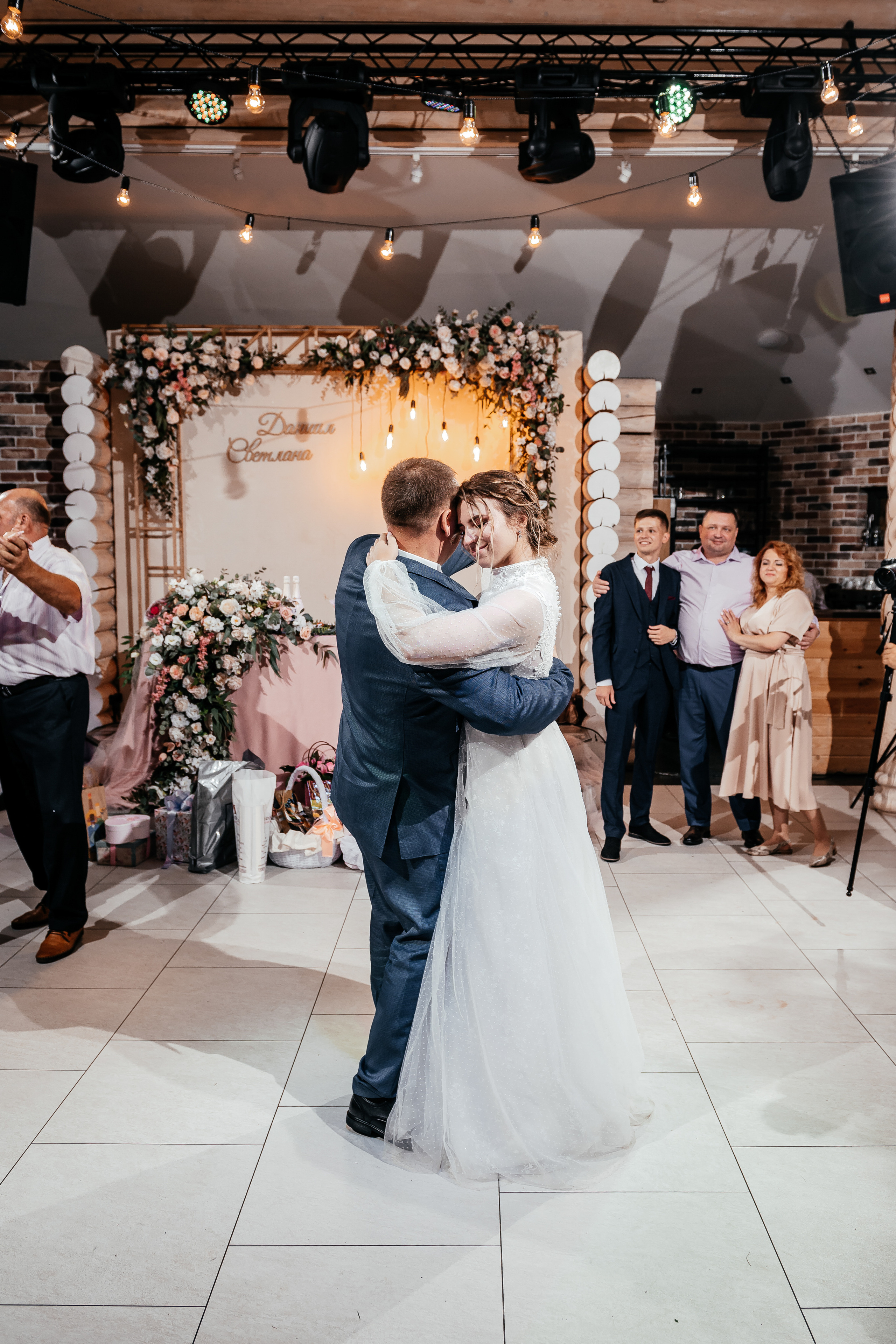 Лесная фотоистория в Загородном клубе «Барин». Свадебный и семейный фотограф Виктория Носачёва. Щелково, Москва и МО