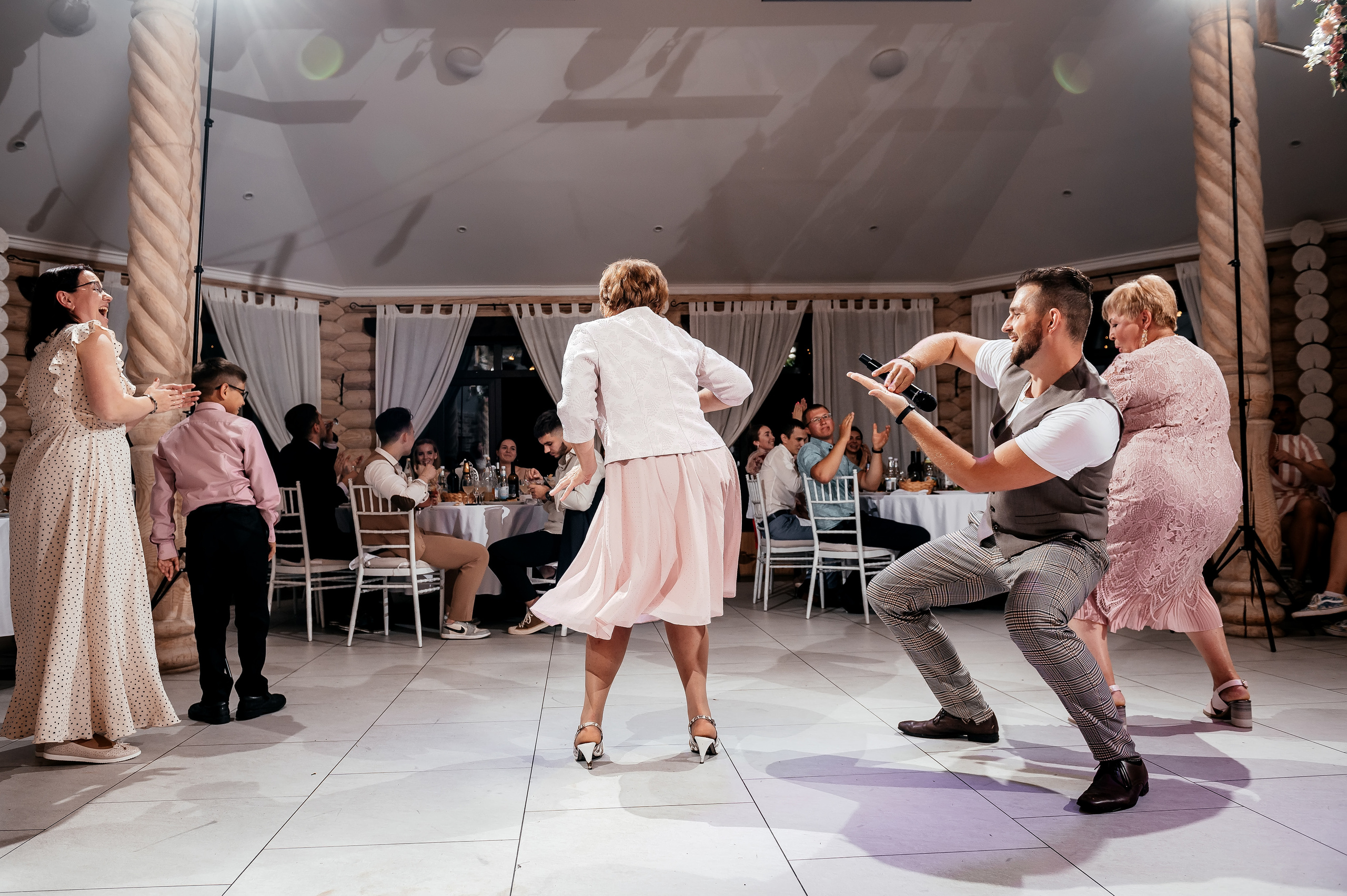 Лесная фотоистория в Загородном клубе «Барин». Свадебный и семейный фотограф Виктория Носачёва. Щелково, Москва и МО