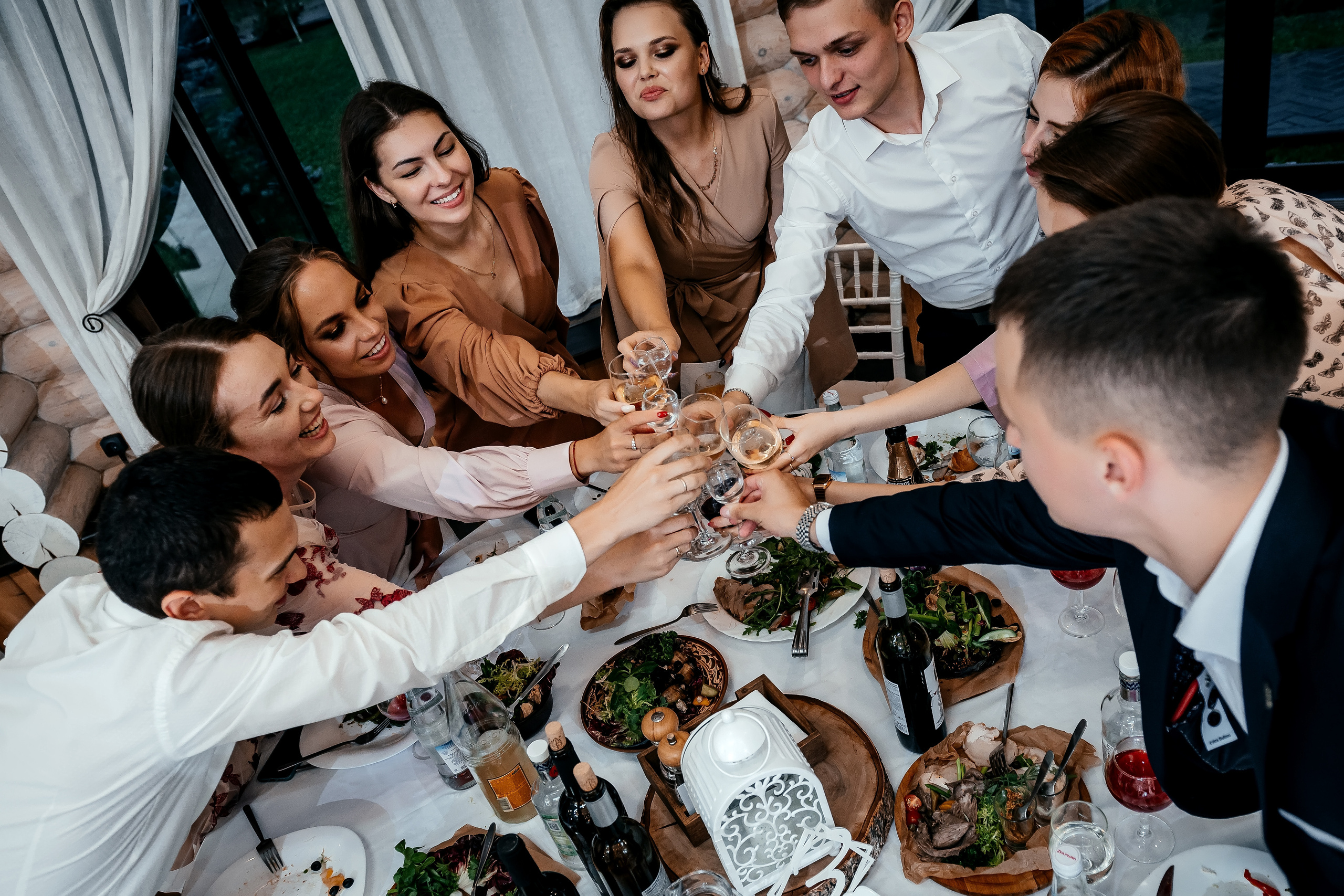 Лесная фотоистория в Загородном клубе «Барин». Свадебный и семейный фотограф Виктория Носачёва. Щелково, Москва и МО