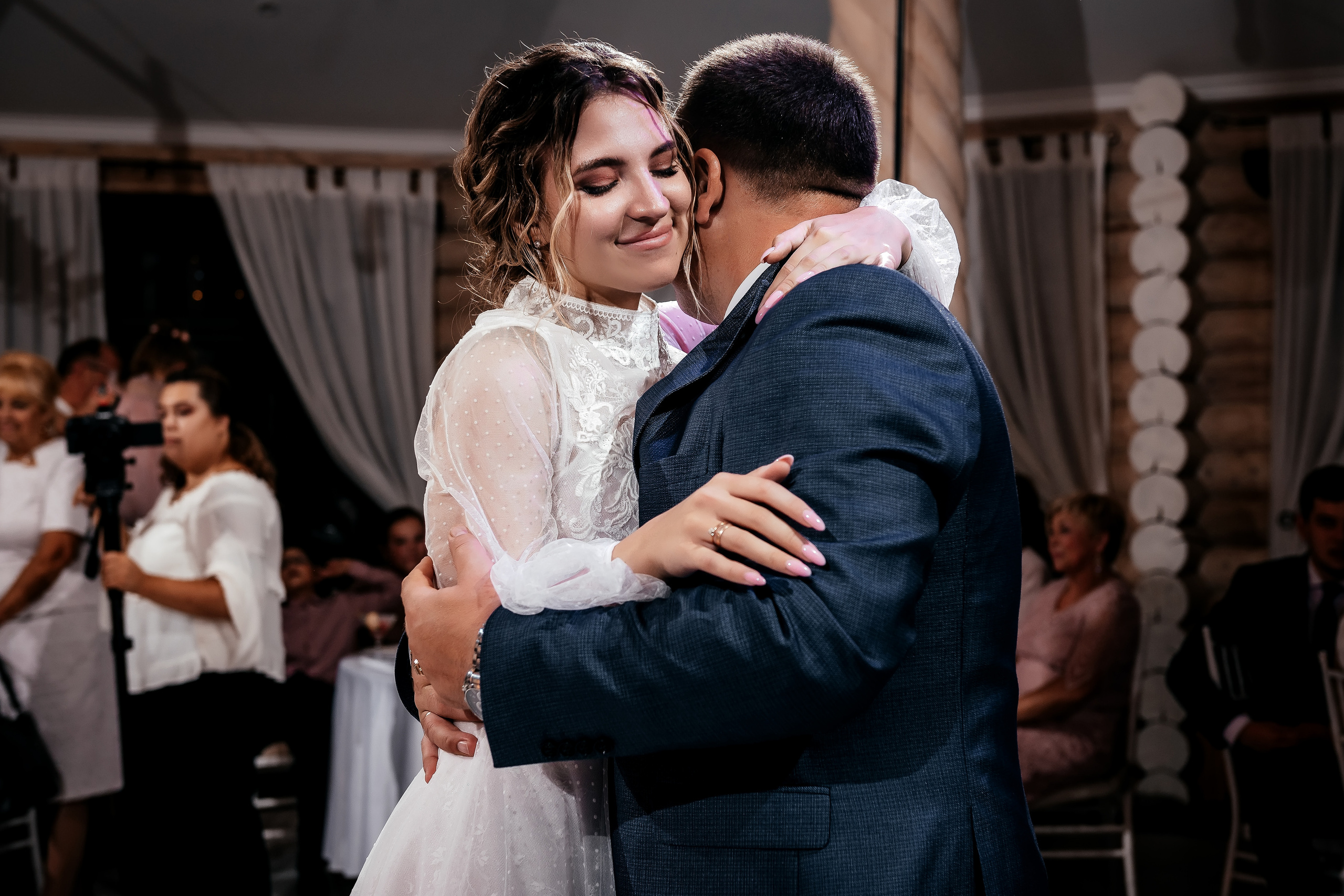 Лесная фотоистория в Загородном клубе «Барин». Свадебный и семейный фотограф Виктория Носачёва. Щелково, Москва и МО