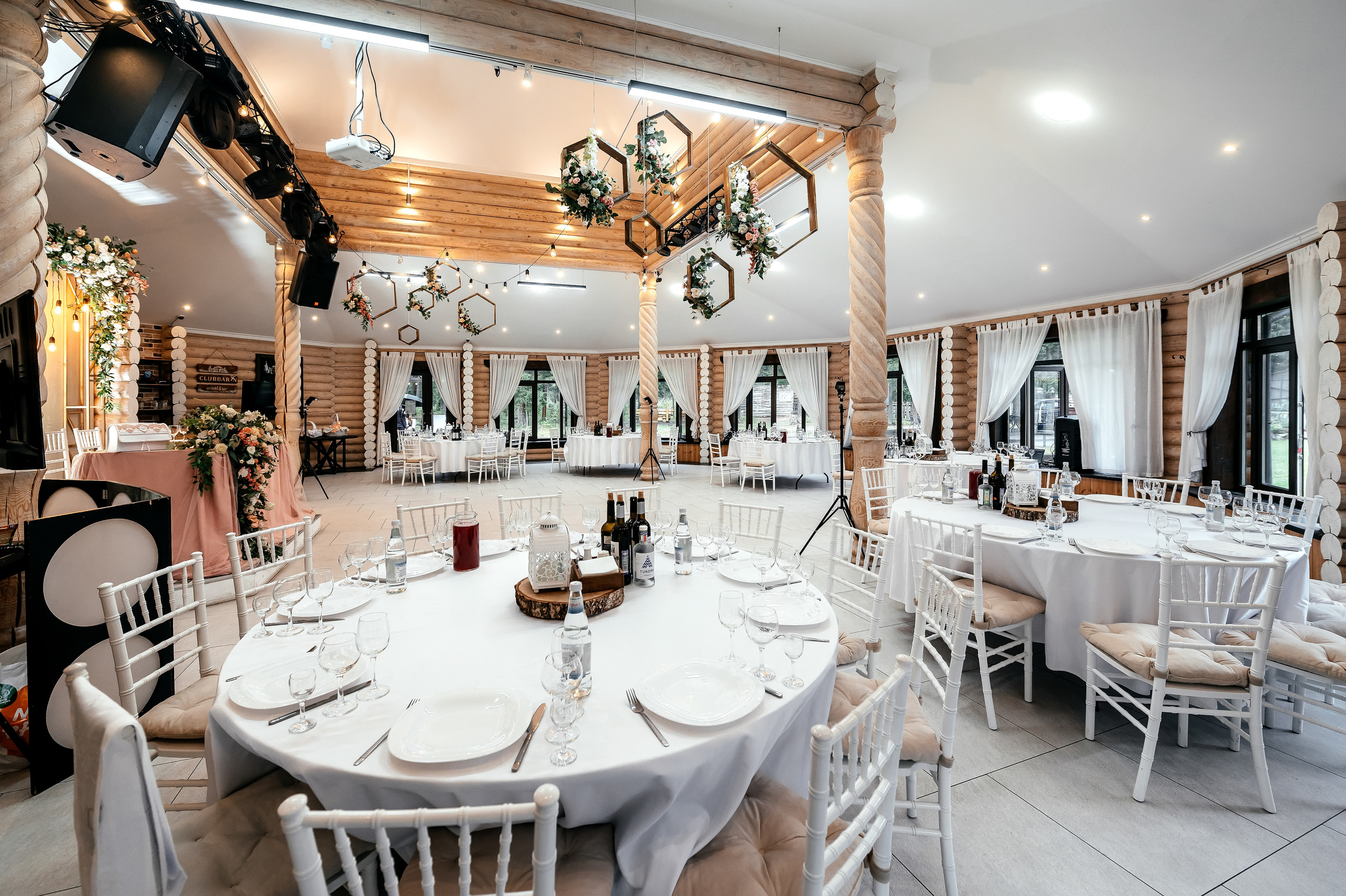 Лесная фотоистория в Загородном клубе «Барин». Свадебный и семейный фотограф Виктория Носачёва. Щелково, Москва и МО