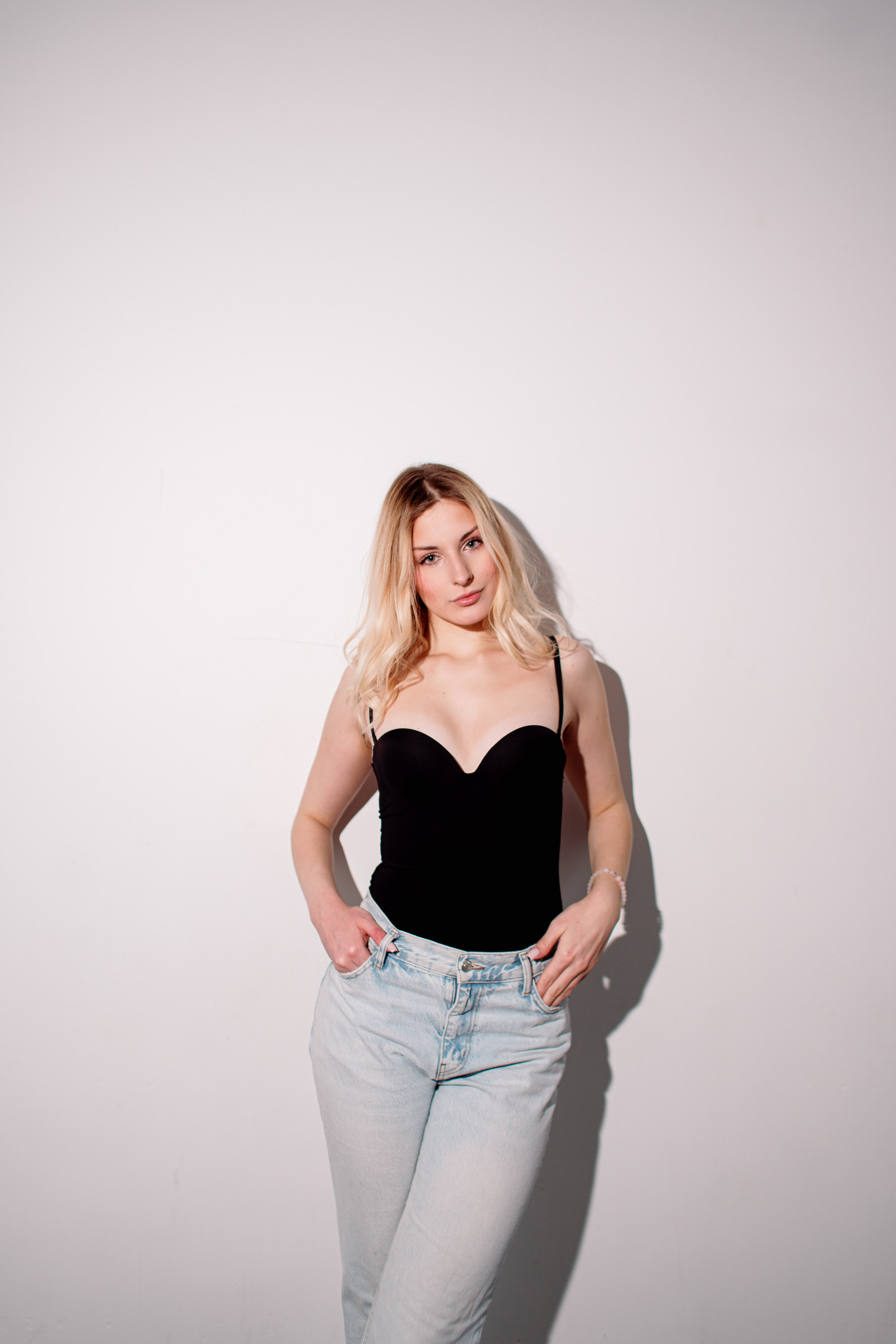 Фотосессия для девушки в Москве, Модельные тесты. Портреты студия Москва. Модельные тесты. Lovestory студия в Москве. Женсий фотограф