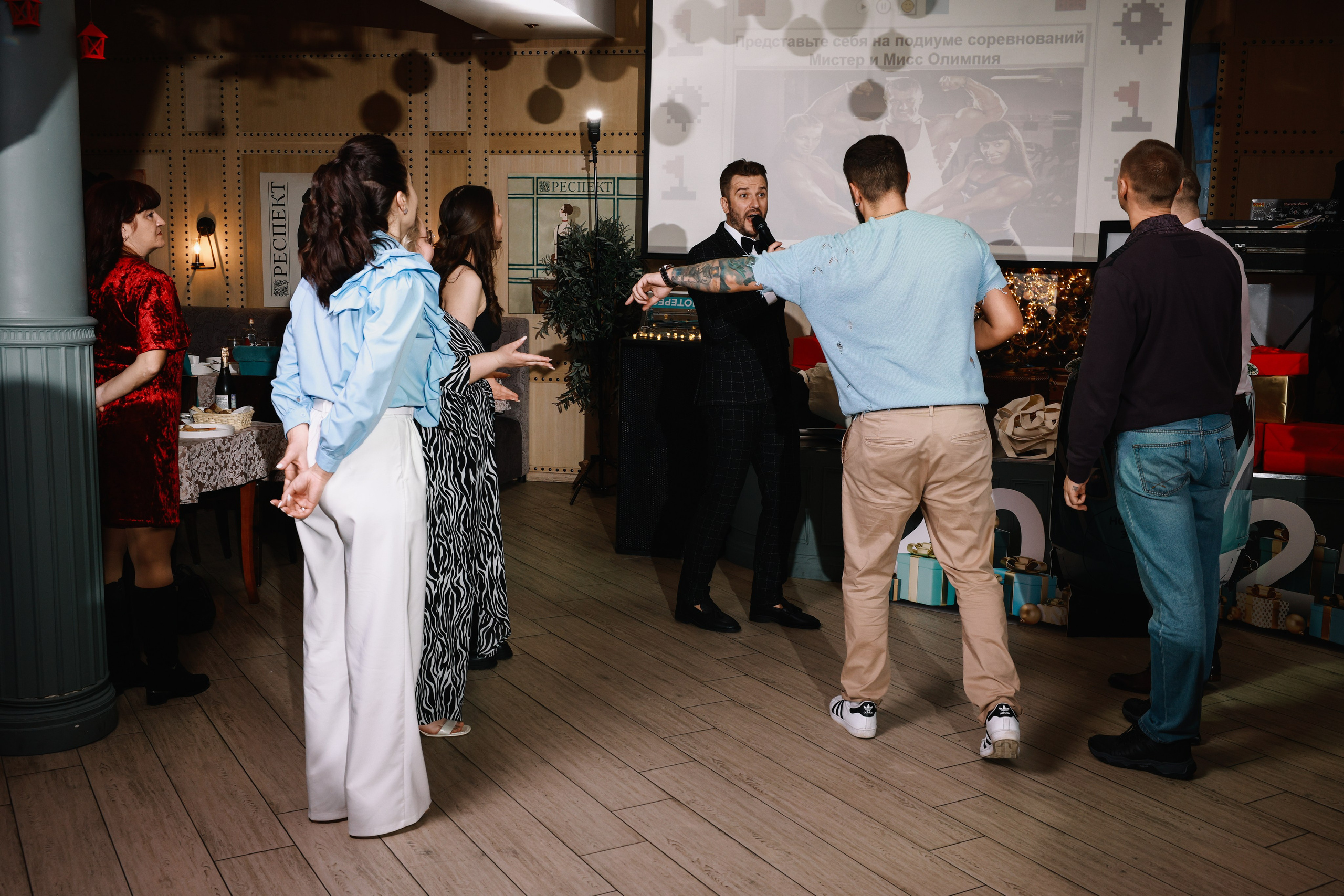 Экспресс Офис, новогодний корпоратив в ресторане Респект, г. Тула. Фотограф в Туле — Борисов Николай