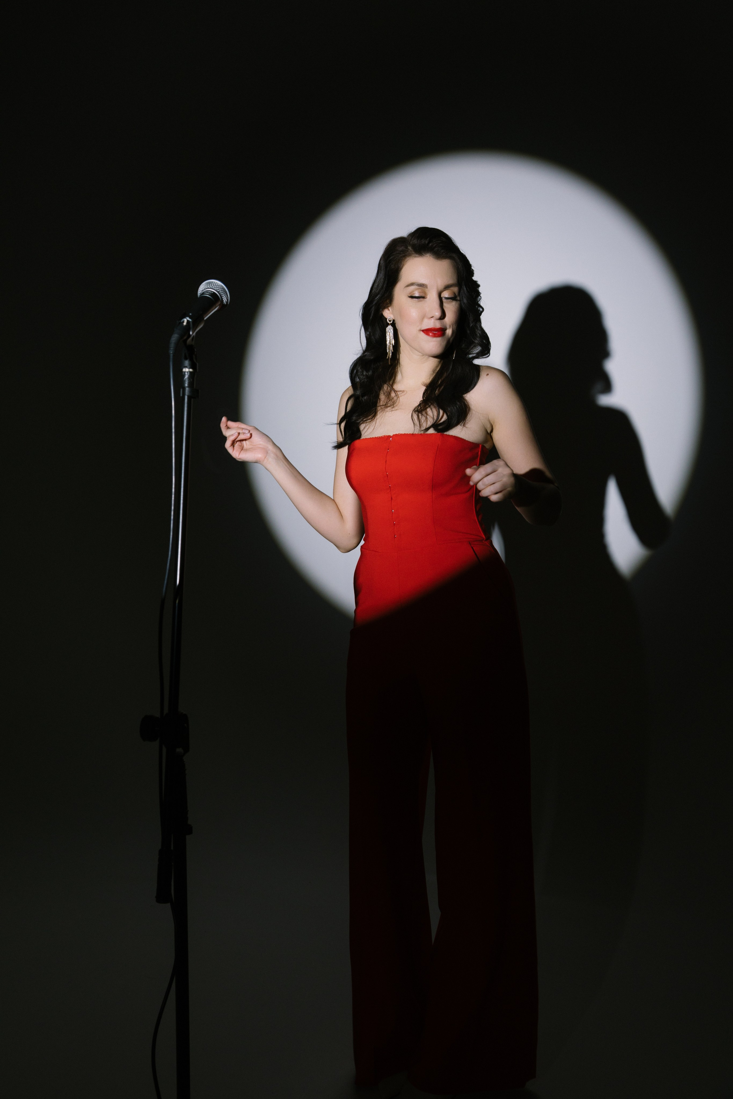 Content | Певица