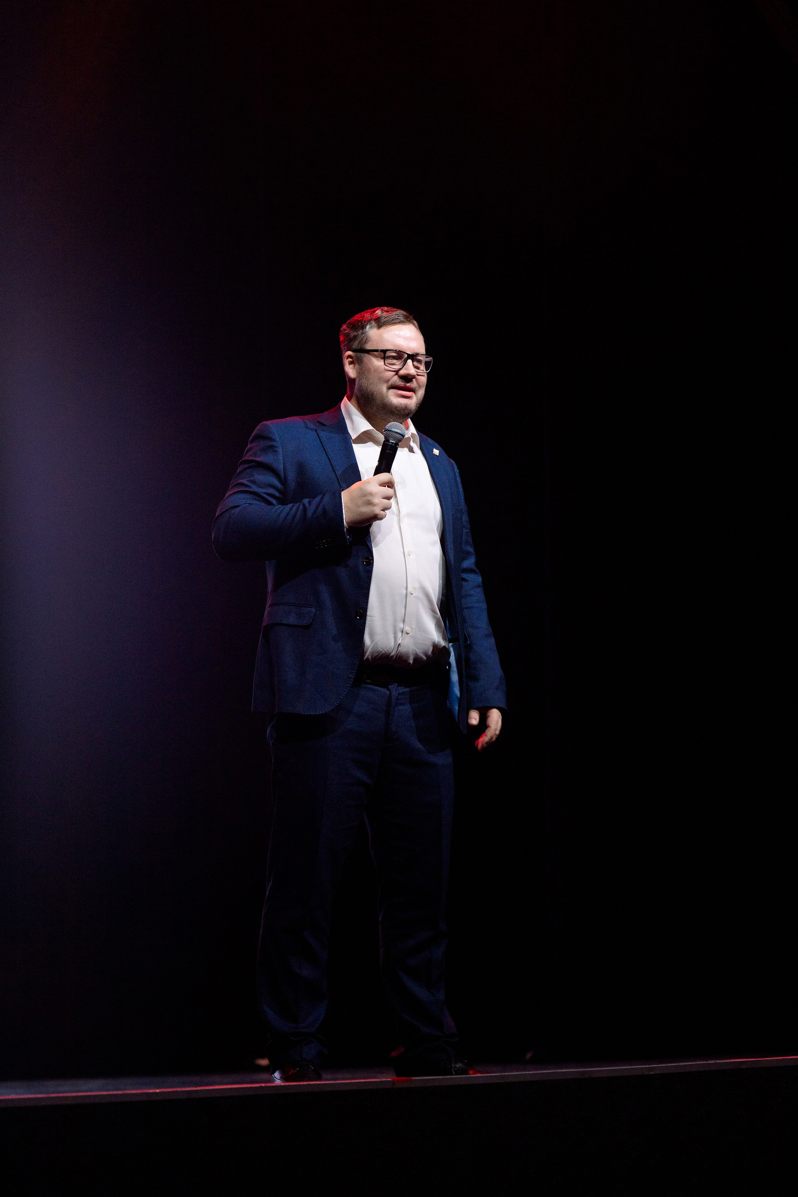 РЕПОРТАЖ: НОВЫЙ ГОД В ДК МЕТАЛЛУРГ. Профессиональный фотограф в Ижевске Леша Петров