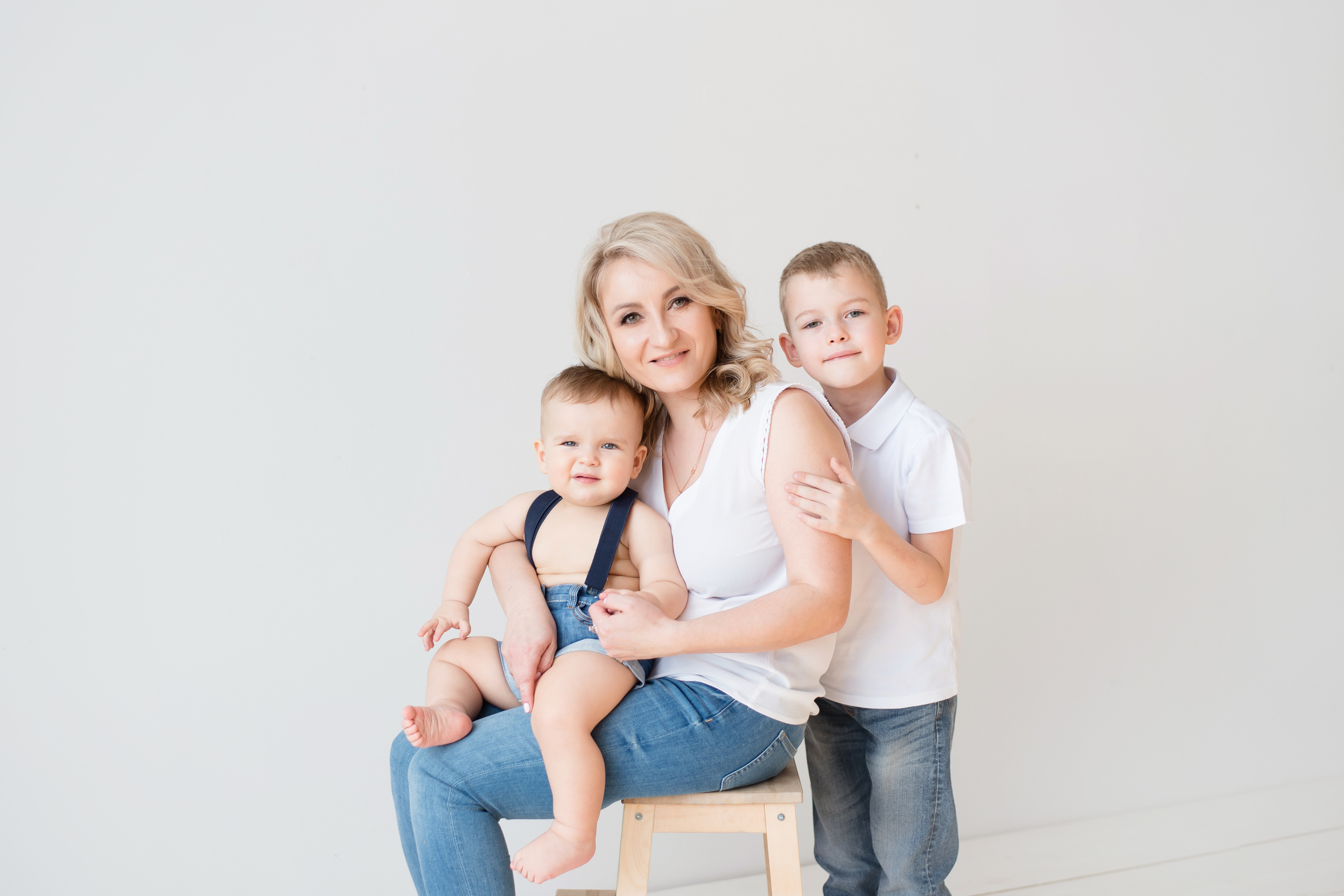 Семейная фотосессия, семейные фотографии, семейный фотограф. Фотограф новорожденных , семейный и  детский фотограф в Пскове Иванова