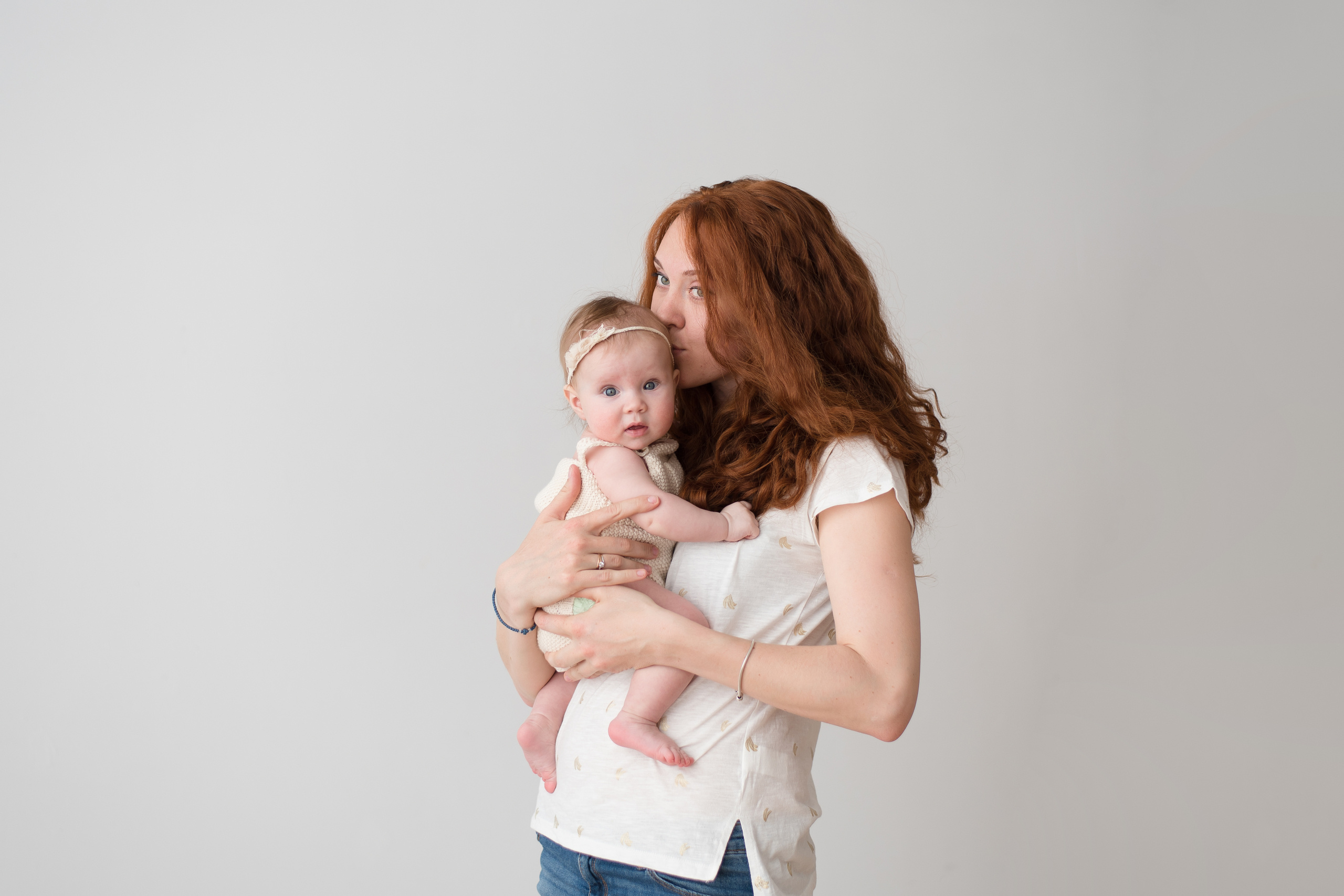 Семейная фотосессия, семейные фотографии, семейный фотограф. Фотограф новорожденных , семейный и  детский фотограф в Пскове Иванова