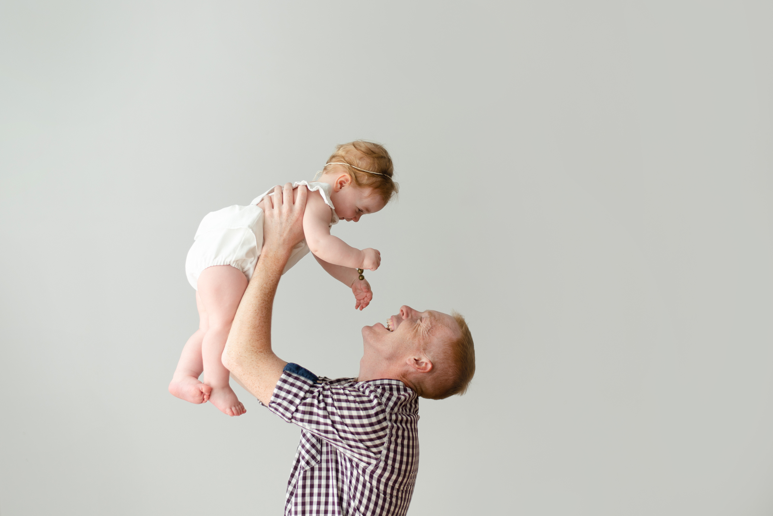 Семейная фотосессия, семейные фотографии, семейный фотограф. Фотограф новорожденных , семейный и  детский фотограф в Пскове Иванова