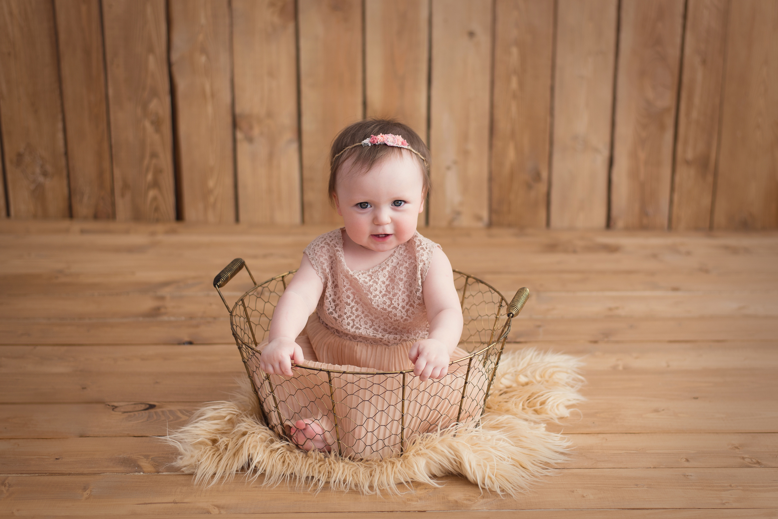 Фотосессия до года в Пскове. Фотограф новорожденных , семейный и  детский фотограф в Пскове Иванова