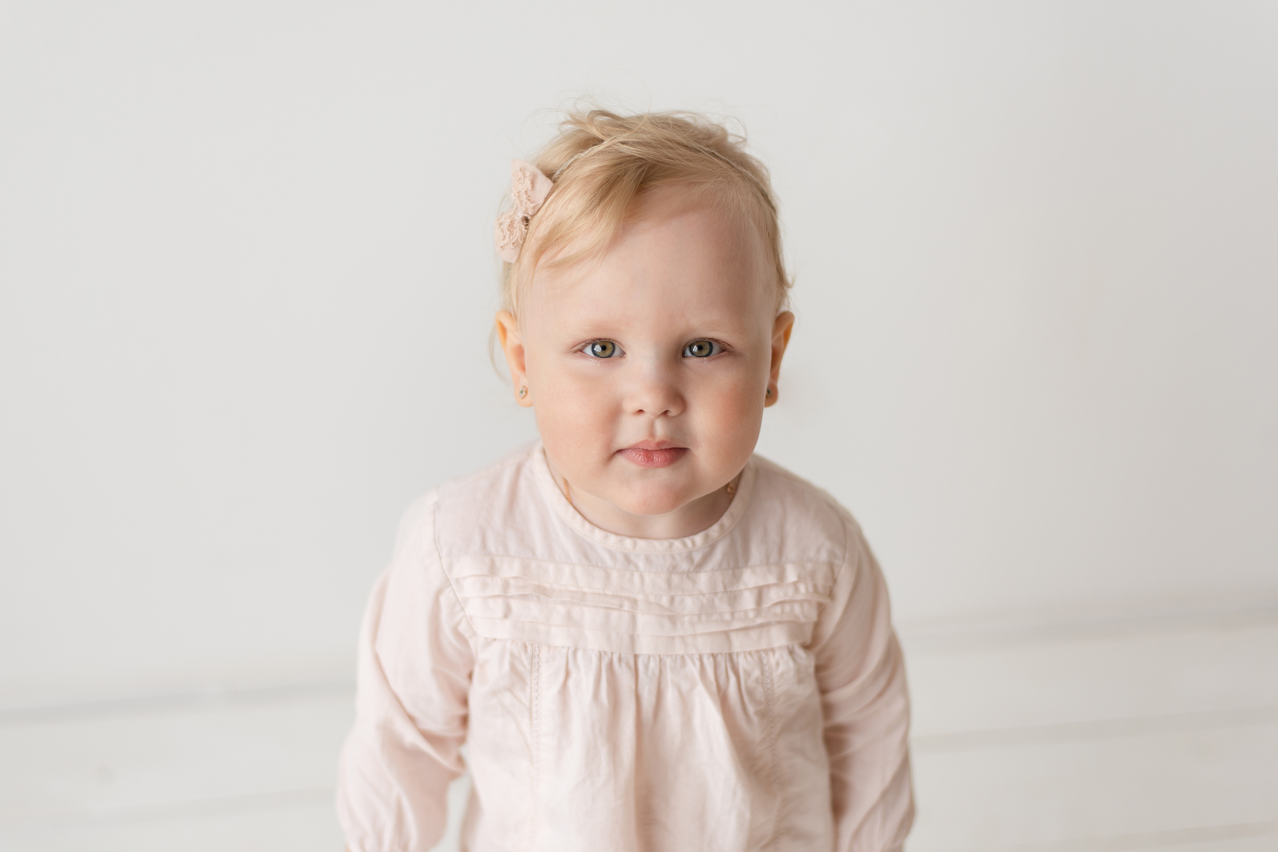 Детские фотографии, фотографии детей, детская фотосессия. Фотограф новорожденных , семейный и  детский фотограф в Пскове Иванова