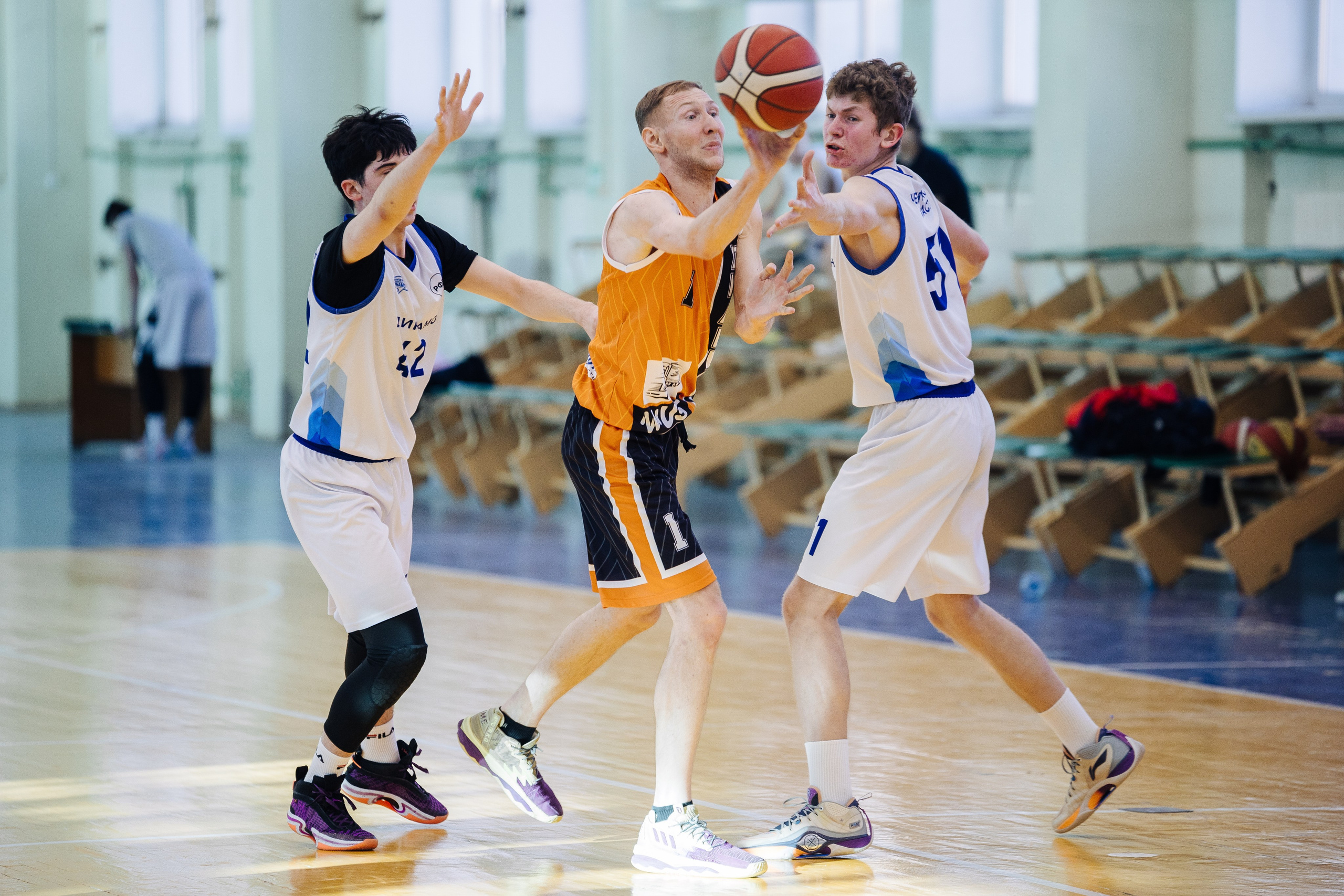 Любительский Чемпионат Магнитогорска по баскетболу // 09.02.25. Денис Прохоров Фотограф в г. Магнитогорск