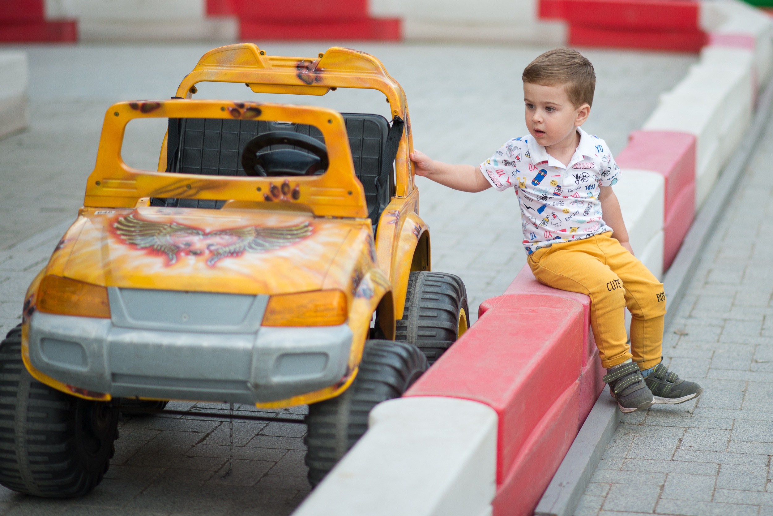 Семейная съемка в парке развлечений «Сказка». Портретный фотограф в Москве Алексей Михайлов