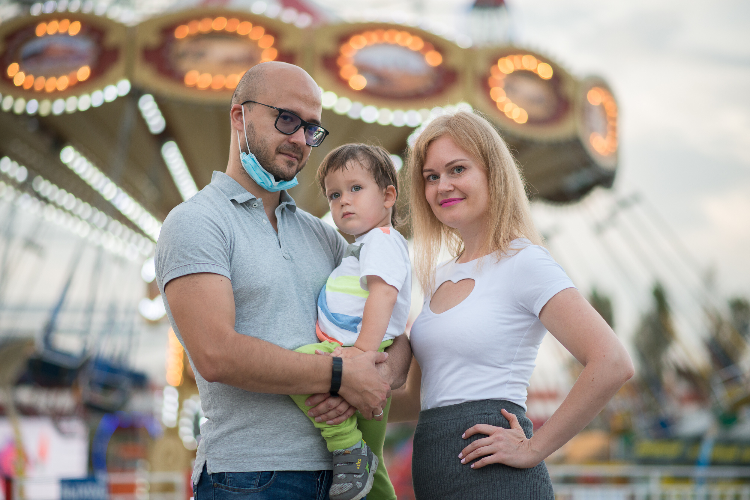 Семейная съемка в парке развлечений «Сказка». Портретный фотограф в Москве Алексей Михайлов