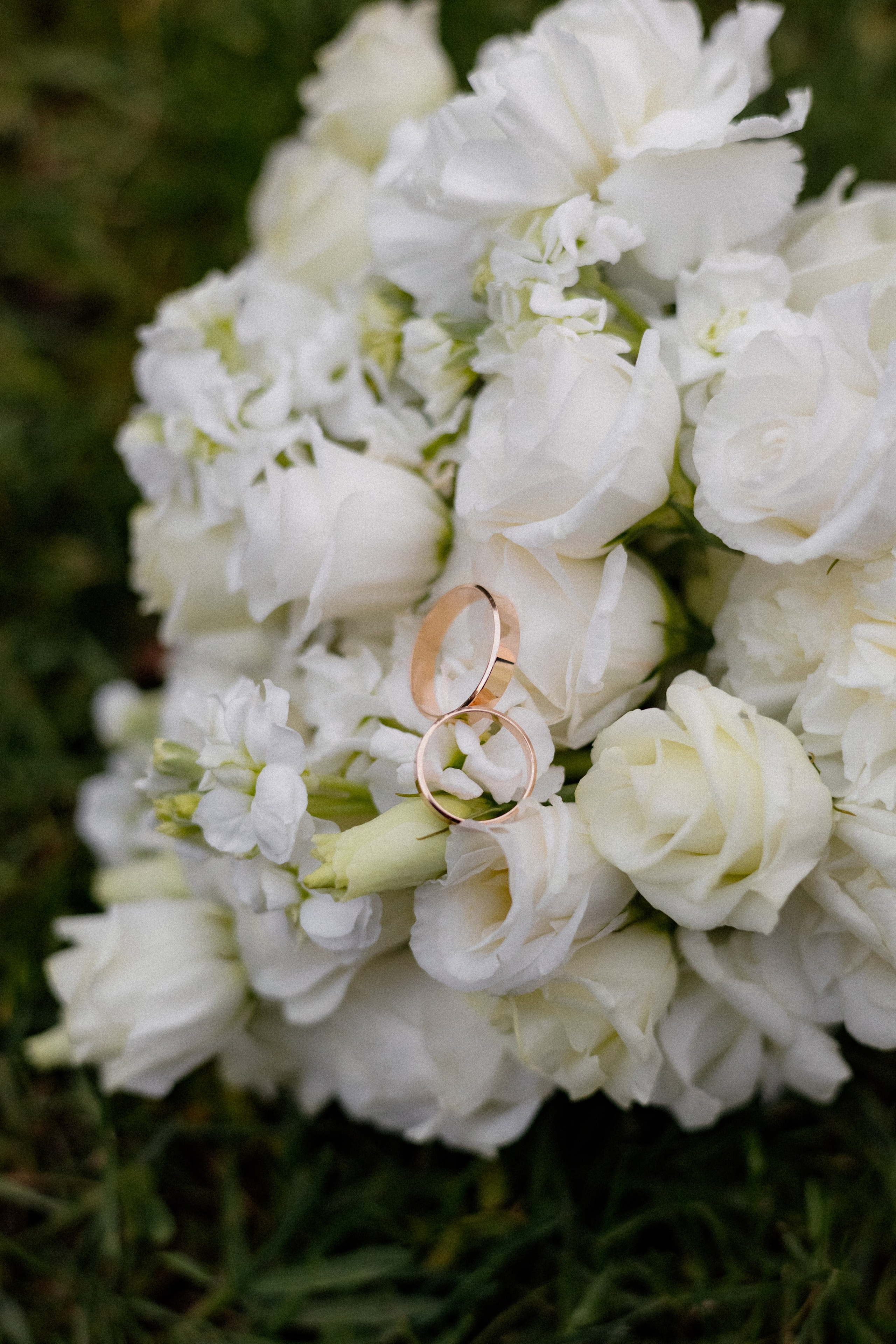 Свадебная прогулка у Исаакия. Свадебный фотограф в Санкт-Петербурге Ксения Кобышева