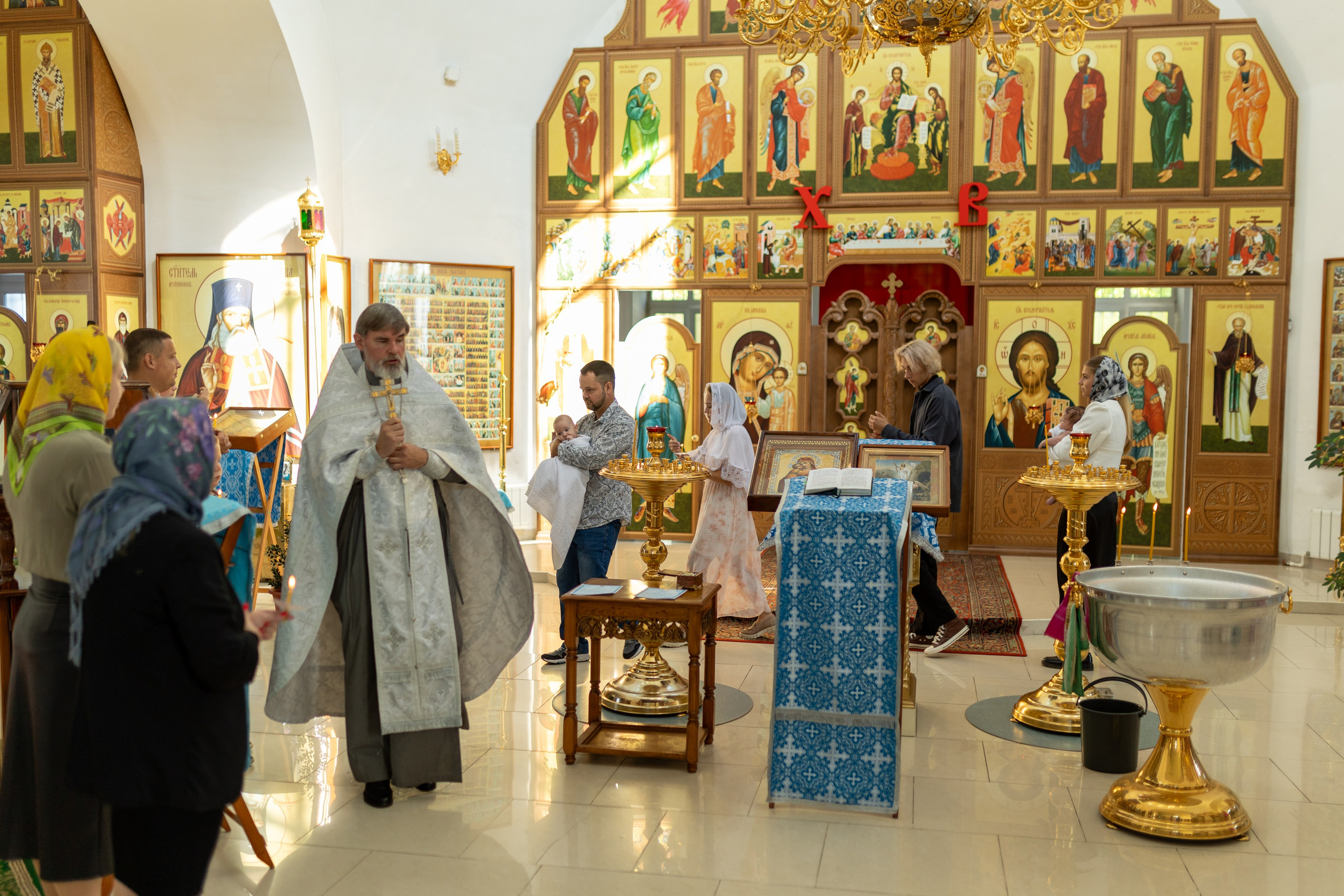 Крещение Артёма (все фото с таинсвта крещения). Фотограф новорожденных. Детский и семейный фотограф Марьяна Юдина