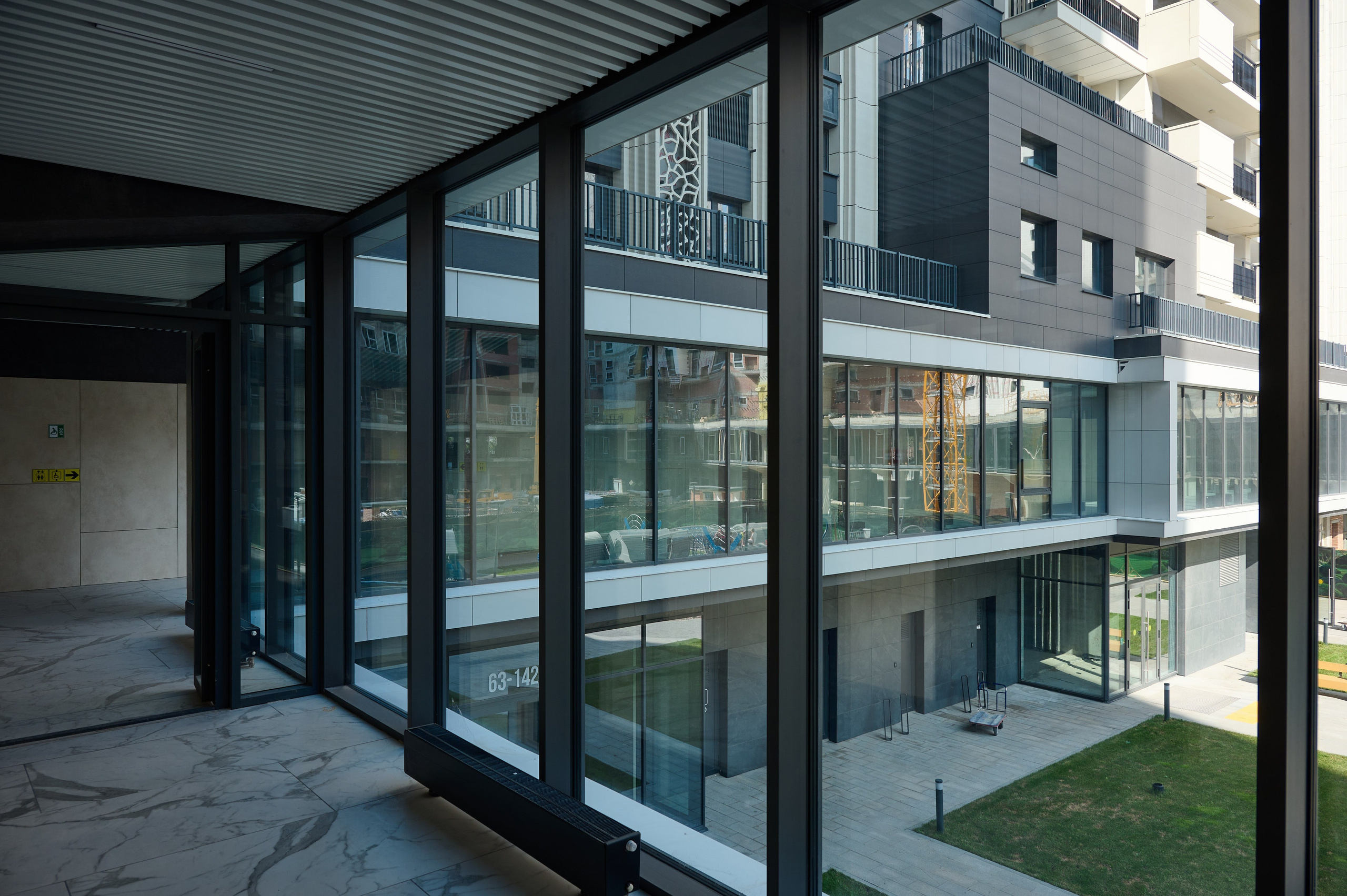 Архитектура и интерьеры