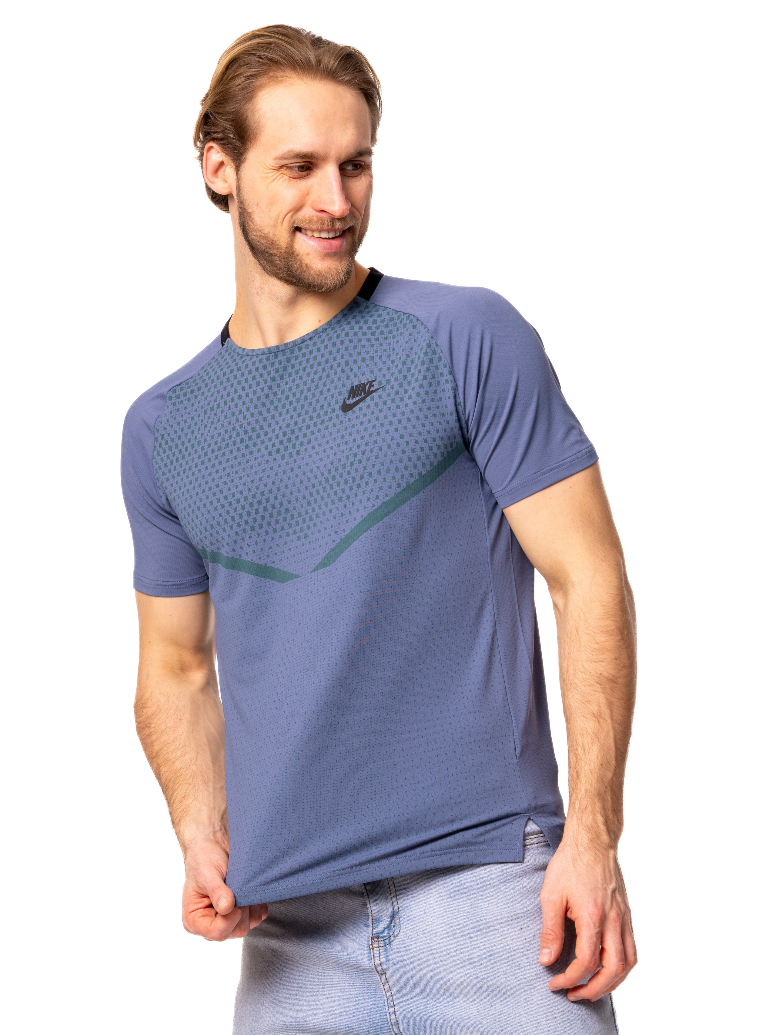 Сборная съёмка для маркетплейсов от CREATIVO PROD. Фото для маркетплейсов — CREATIVO.PROD Москва