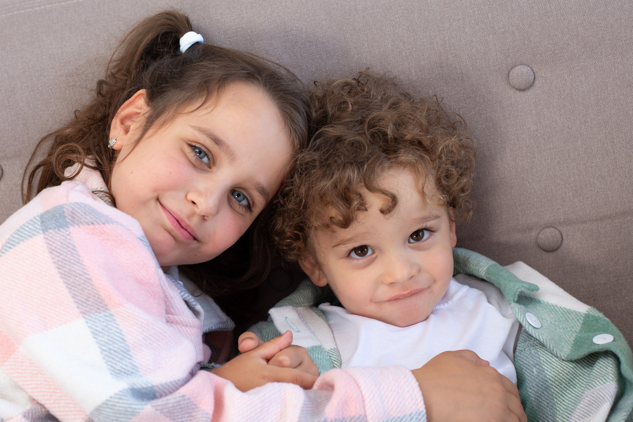 Детки. Фотограф Julia Milton | Портреты, съемки для маркетплейсов, лавстори, съёмка беременности в Санкт-Петербурге. Обучение фотографии в Спб очно