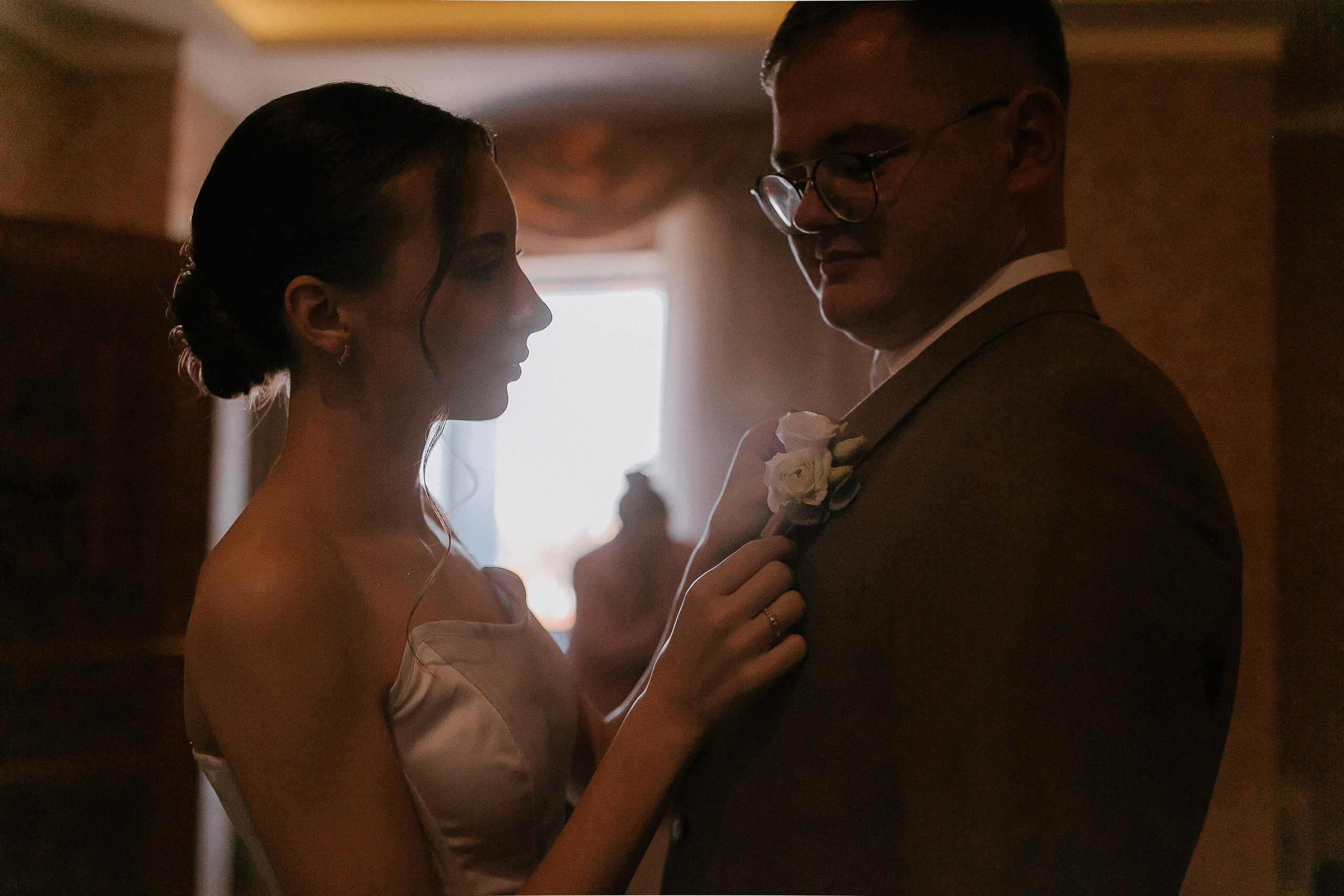 Свадебная осенняя фотосессия Ивана и Лидии в городе. Свадебный и репортажный фотограф в Ярославле и Санкт-Петербурге Роман Микрюков