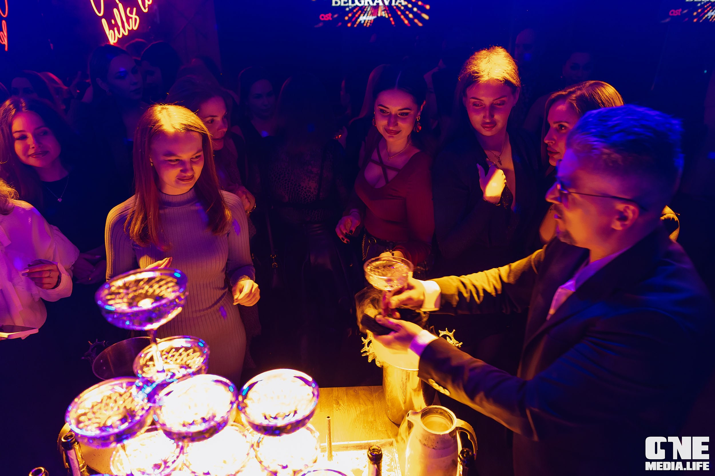 Фоторепортаж из караоке-клуба Белгравия. One Media Life: фоторепортажи, фотоотчеты с мероприятий и заведений
