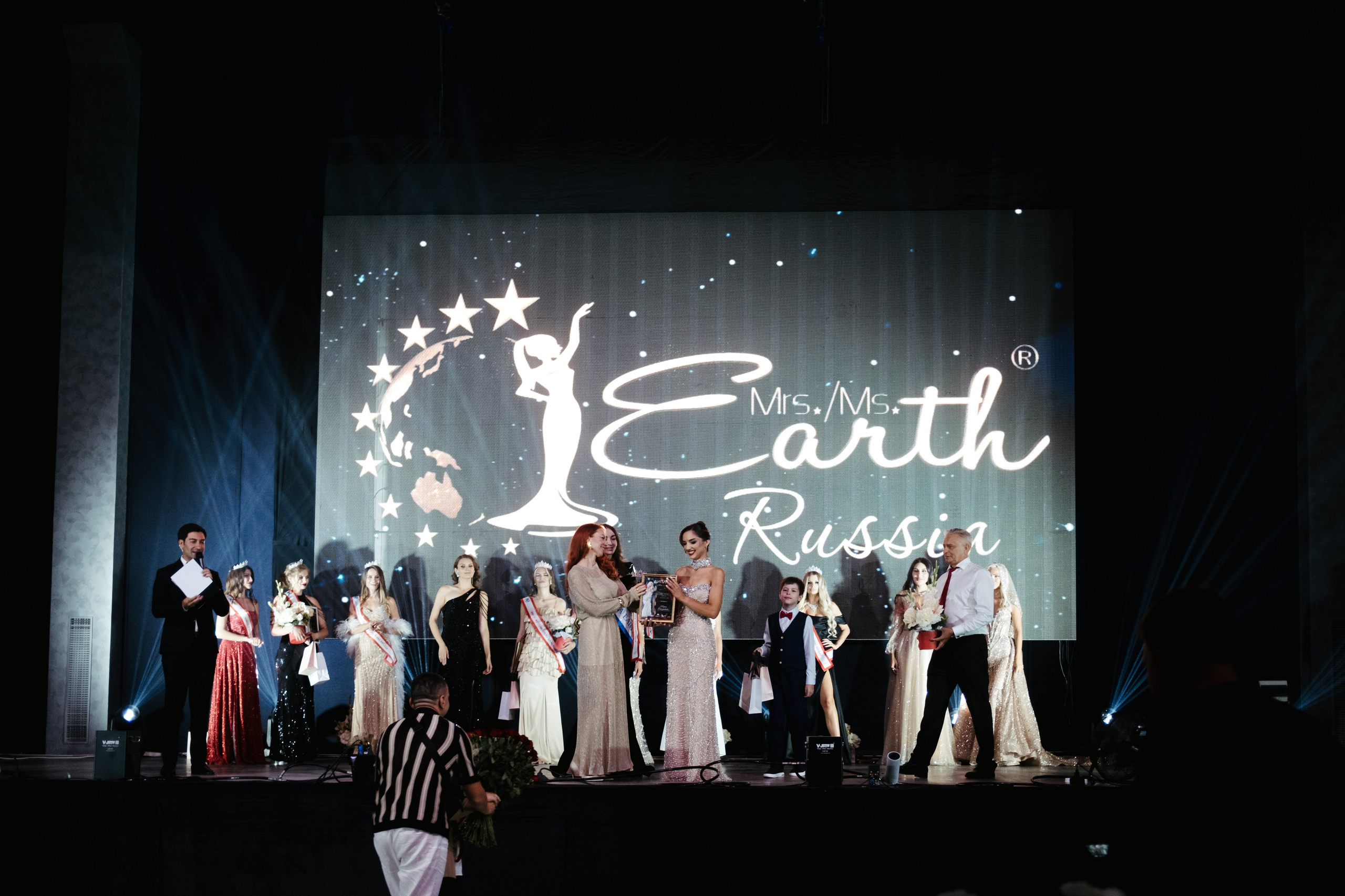 Мисс и Миссис Россия Земли Краснодар 2025 программа. Свадебный и репортажной фотограф Денис Ожигин в Краснодаре и Краснодарском крае