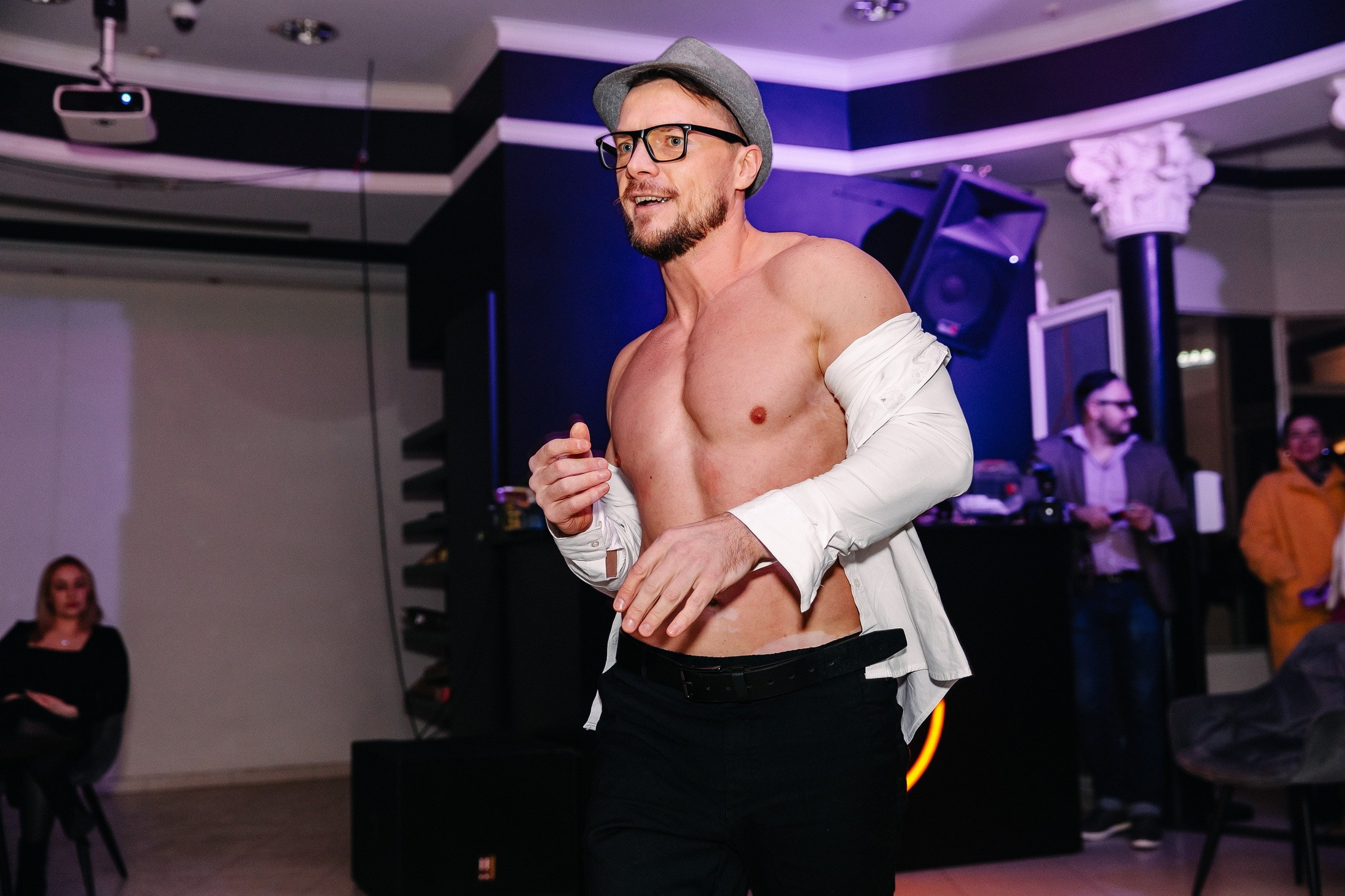 8 марта в лаунж-баре Major 2024. Свадебный, семейный и детский фотограф в Калининграде Елена Кравцова