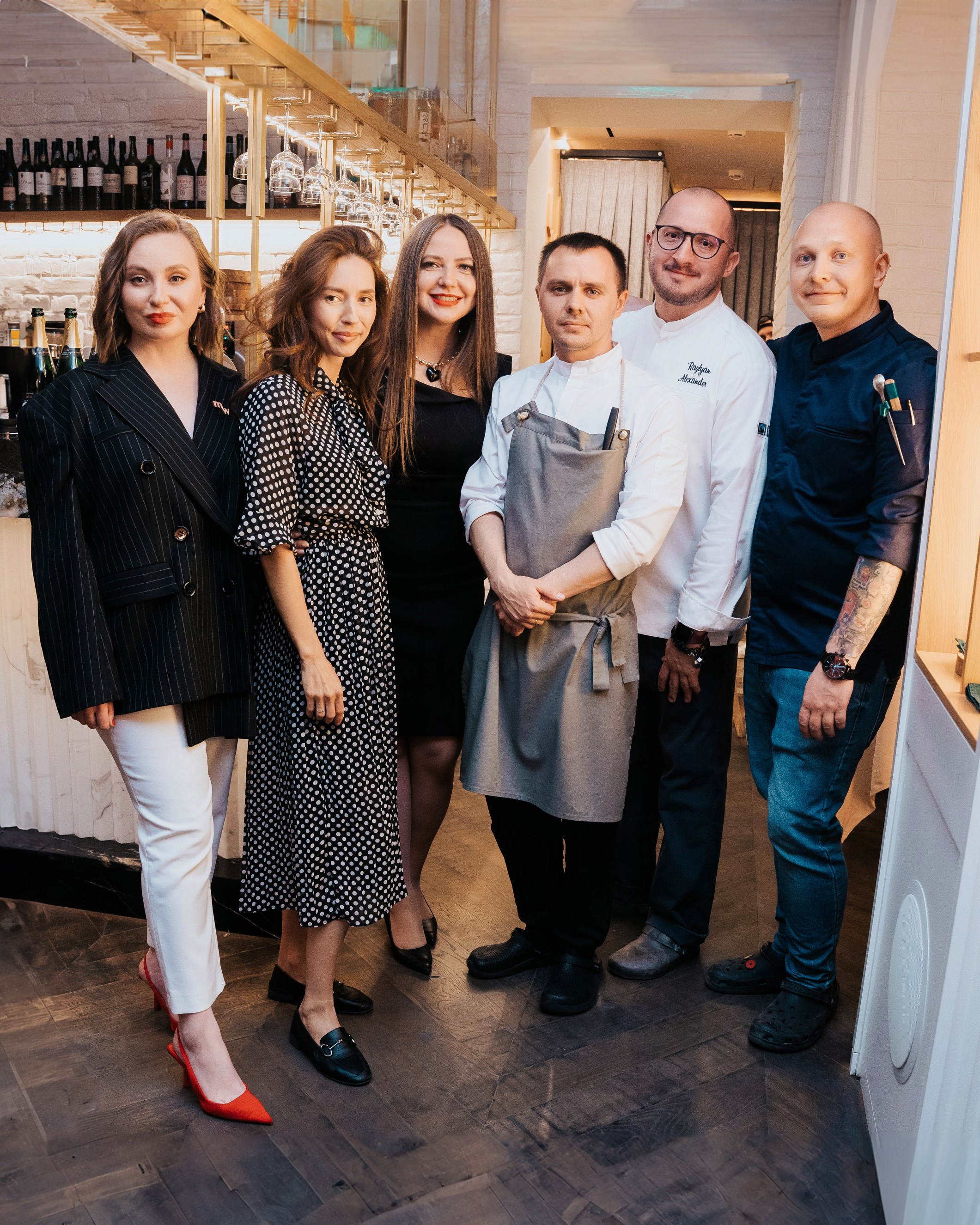 ГАСТРОЛЬНЫЙ УЖИН В MAIN WINE «ИДЕМ НА ВОСТОК. ГОРДИМСЯ ДОСТОЯНИЕМ». СВОИ. ФОТООТЧЕТЫ-СОБЫТИЯ-МЕСТА