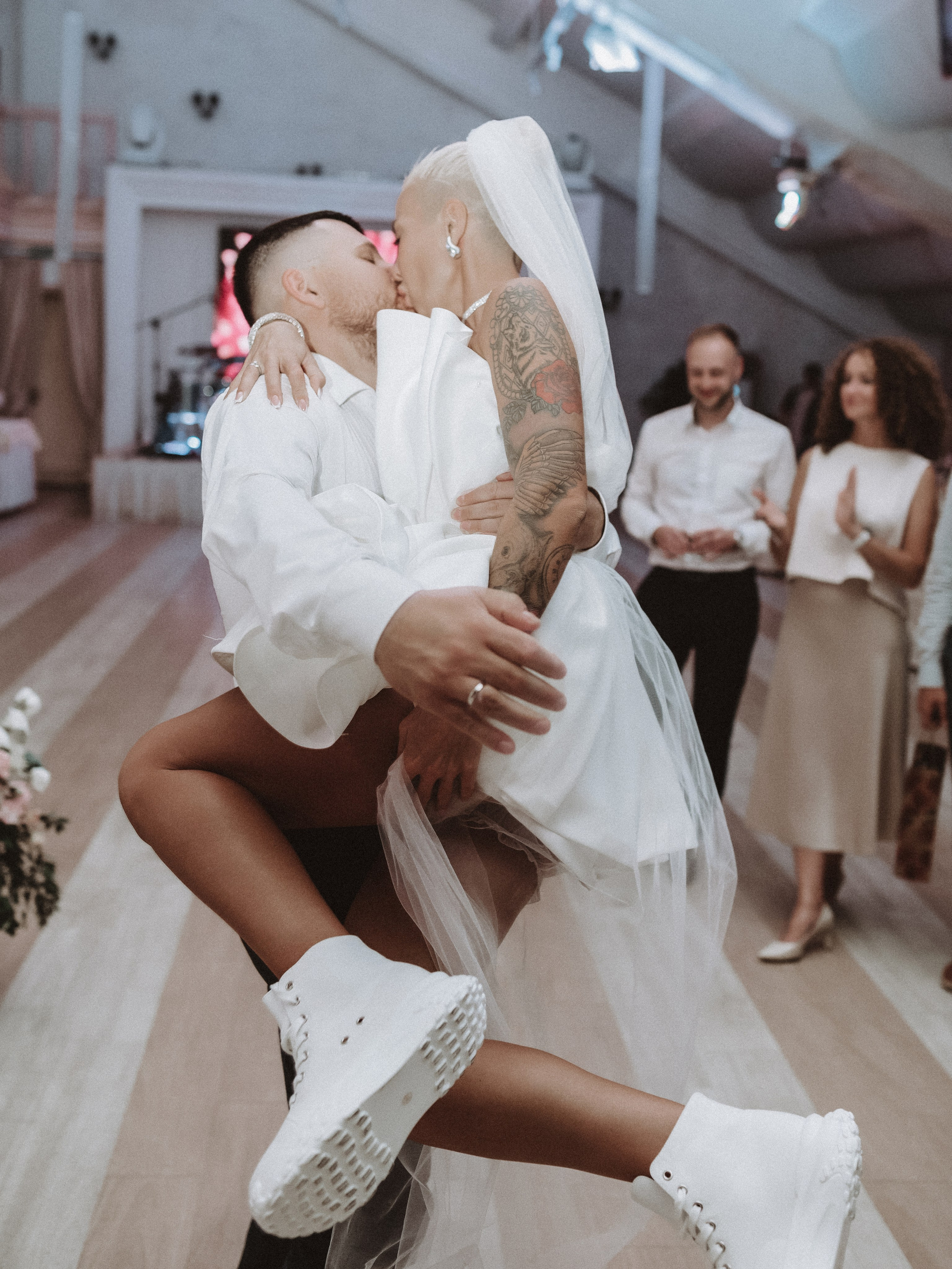 Свадебный фотограф в Рамоде, Новосибирск | Яна Иванова. Семейный и свадебный фотограф в Новосибирске Иванова Яна