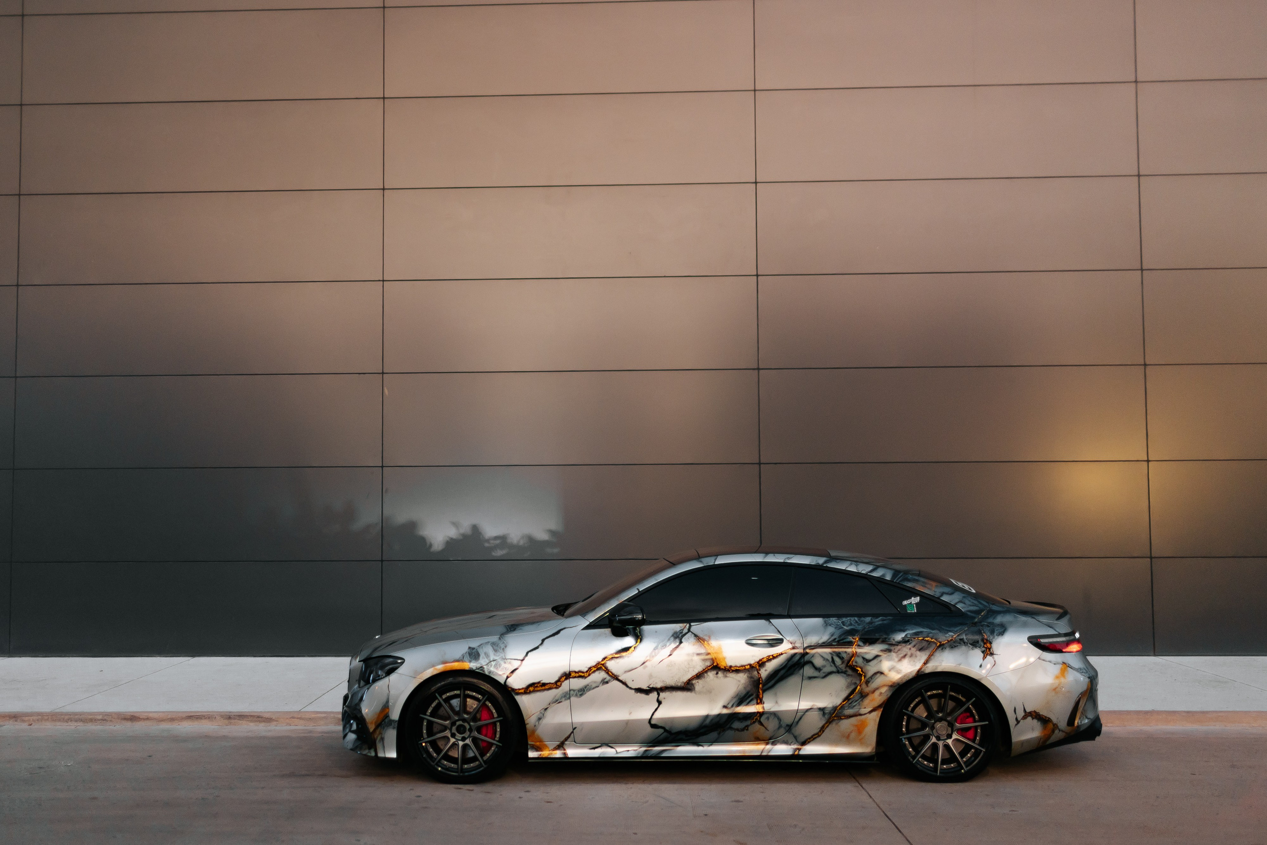 Mercedes Benz E 53. Фотограф в на Пхукете Сергей Войлоков