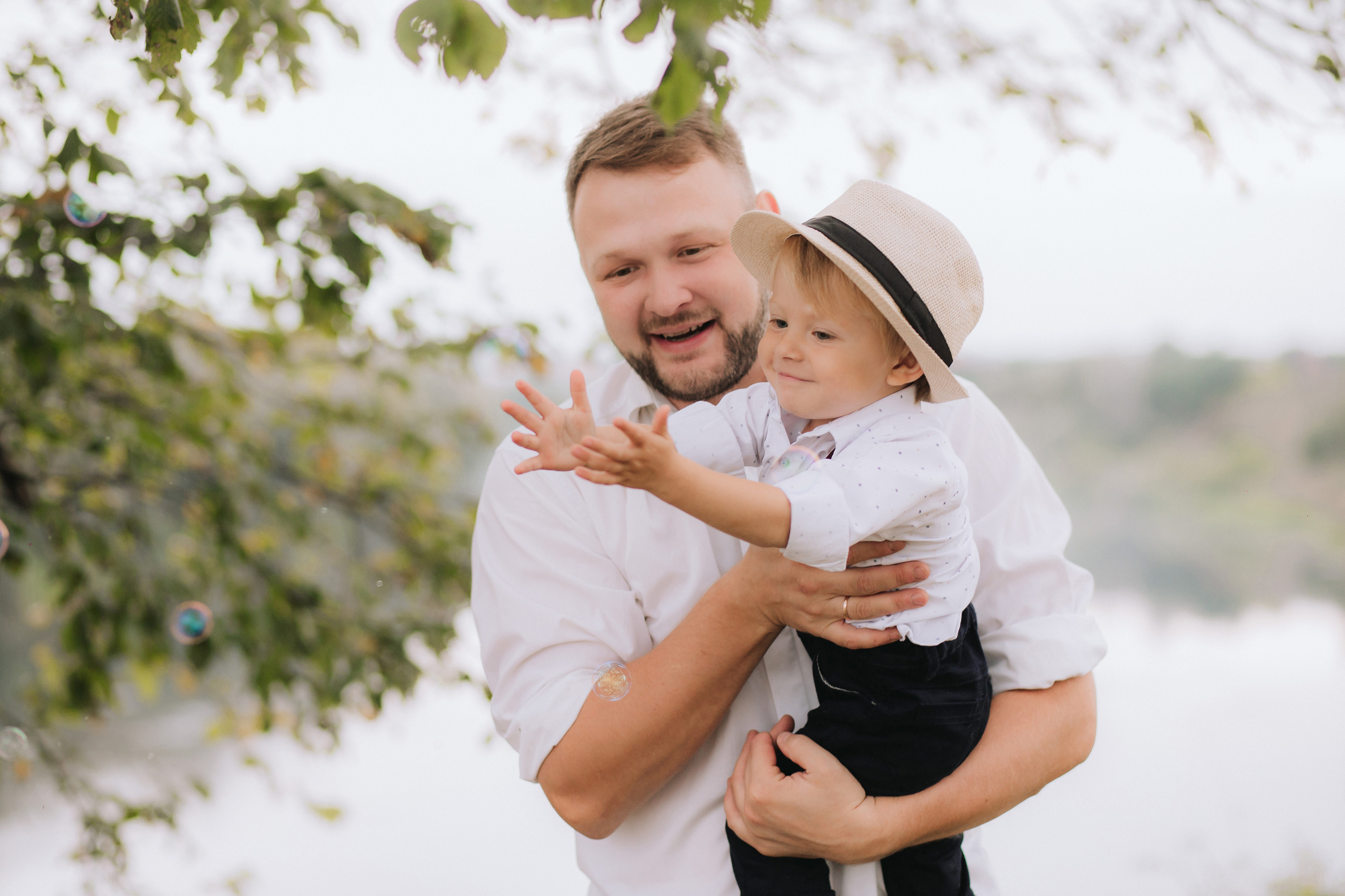 Прогулка на берегу реки. Профессиональная видео и фото съёмка в Калуге и области