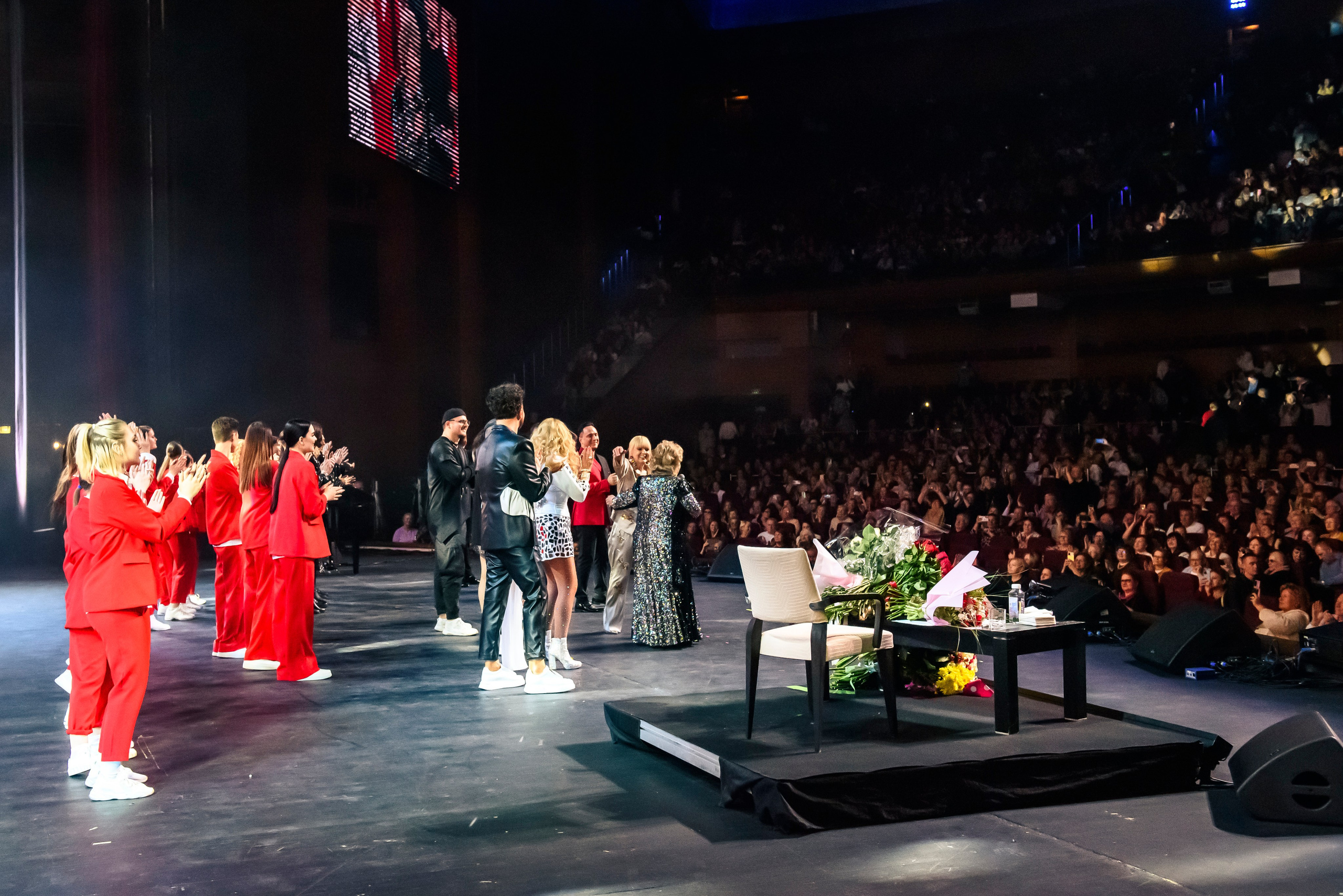 Лариса Рубальская «40 лет с песней по жизни» — Крокус Сити Холл. Бренд-фотограф для экспертов и блогеров в Москве Влада Горбовская