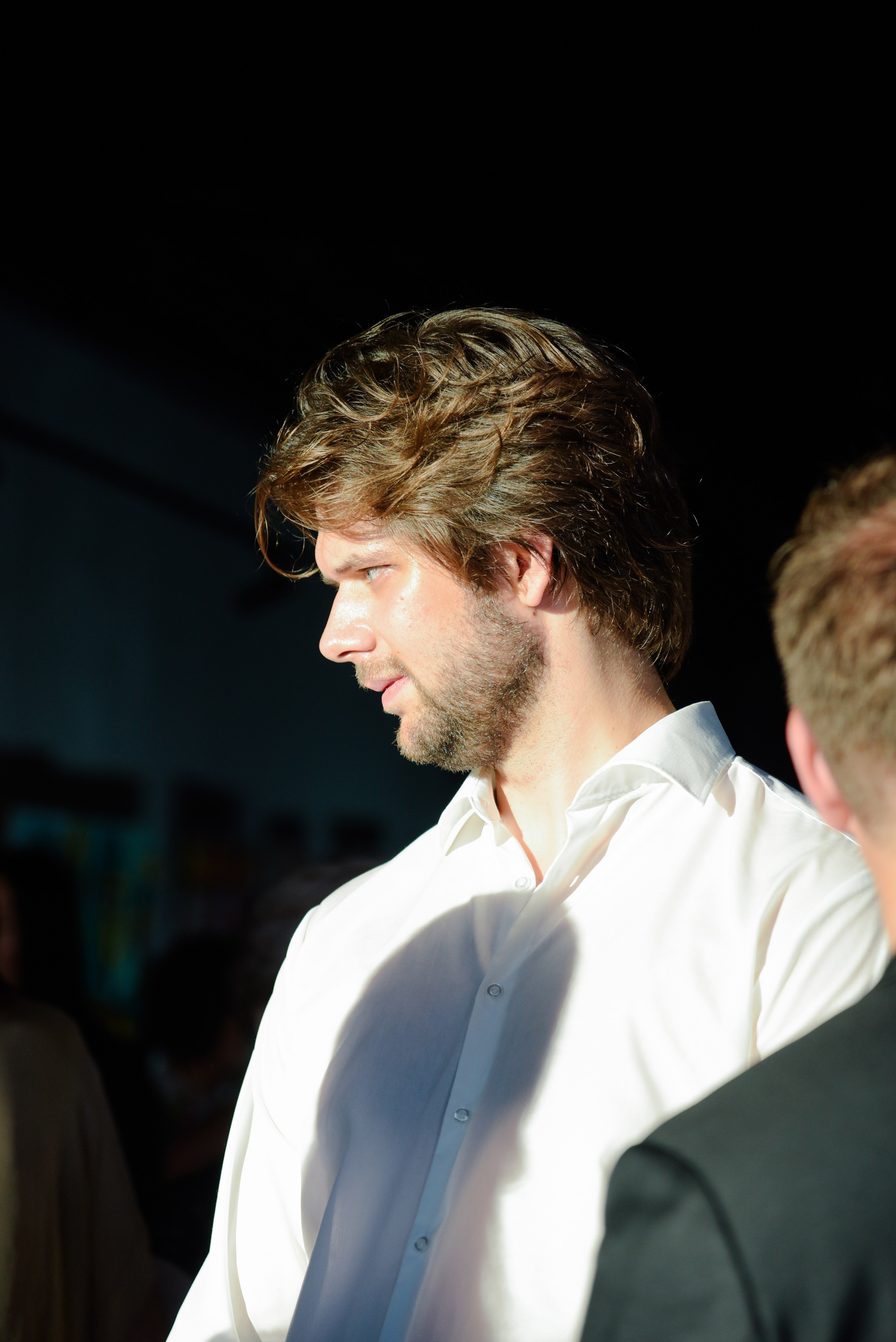 Александр Дильбази Игра взглядов в гранатовом саду. Фотограф Лола Волна, город Москва