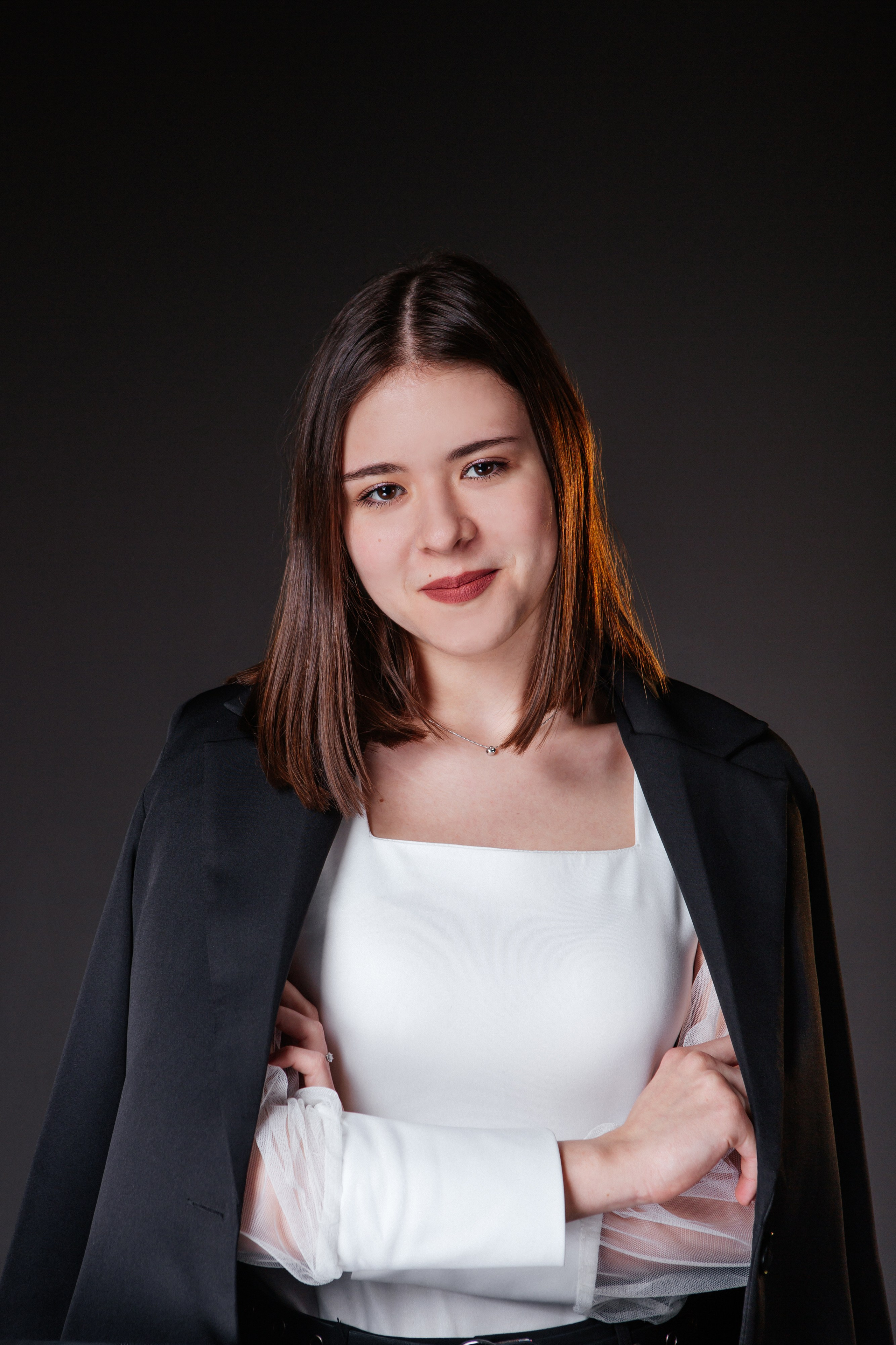 Черный фон. Фото дети. Выпускные альбомы Нижний Тагил