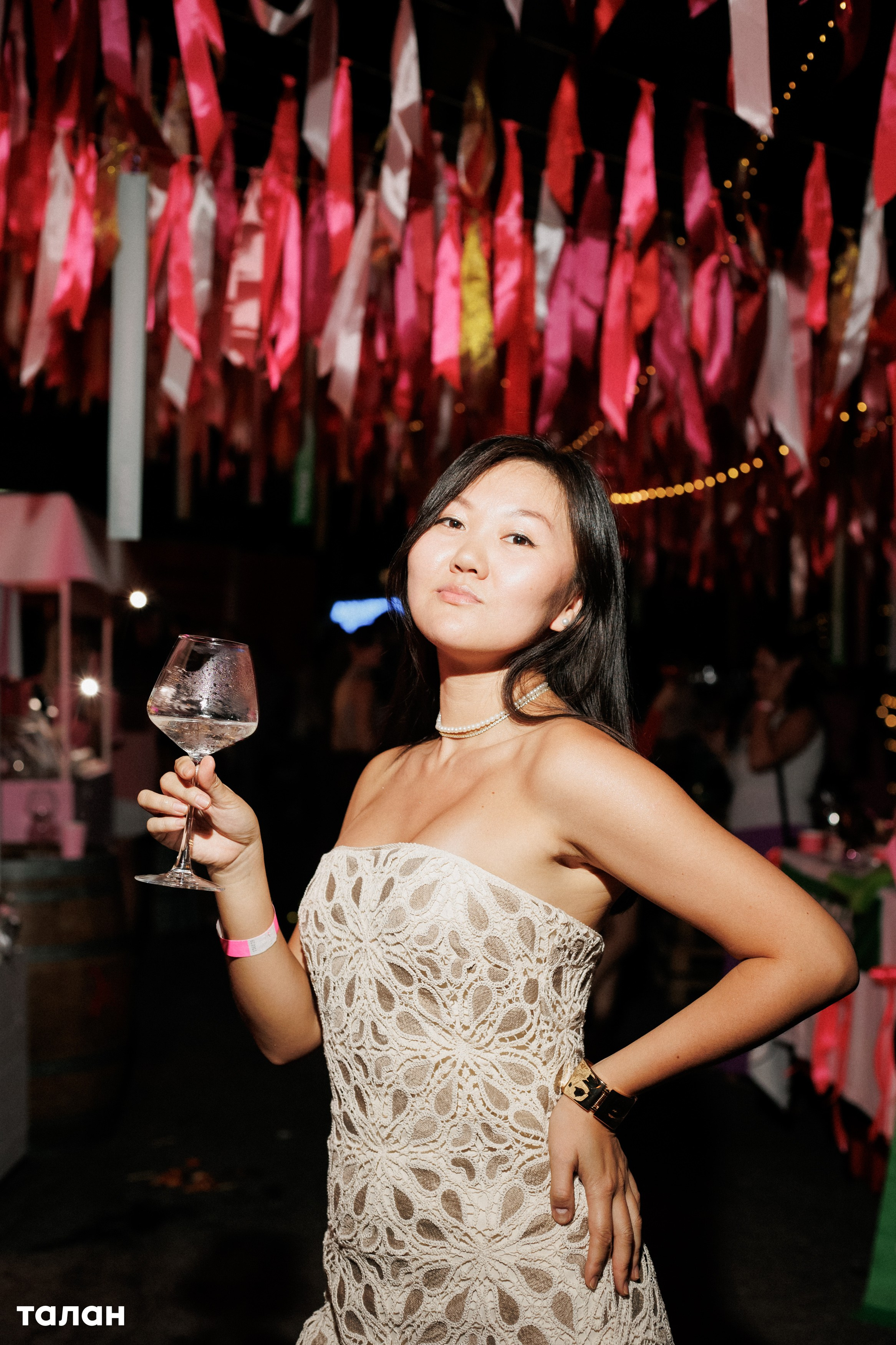 ВИНОТЕКА [бар+магаз] — BIRTHDAY PARTY. СВОИ. ФОТООТЧЕТЫ-СОБЫТИЯ-МЕСТА