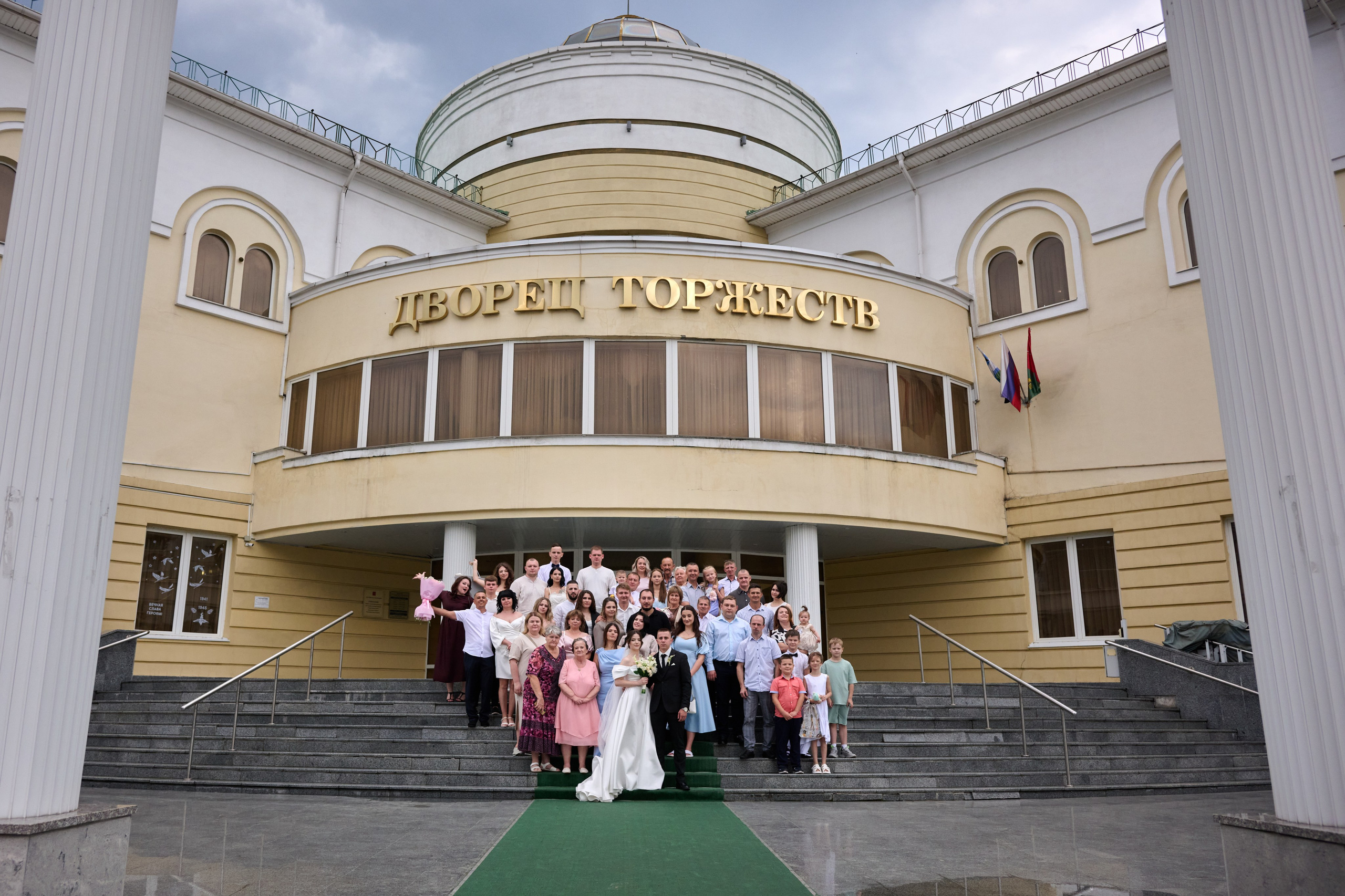Свадебная фотосессия Никиты и Ангелины в Старом Осколе. Профессиональный фотограф Старый Оскол, Губкин — свадьба, венчание, крещение, юбилей и день рождения