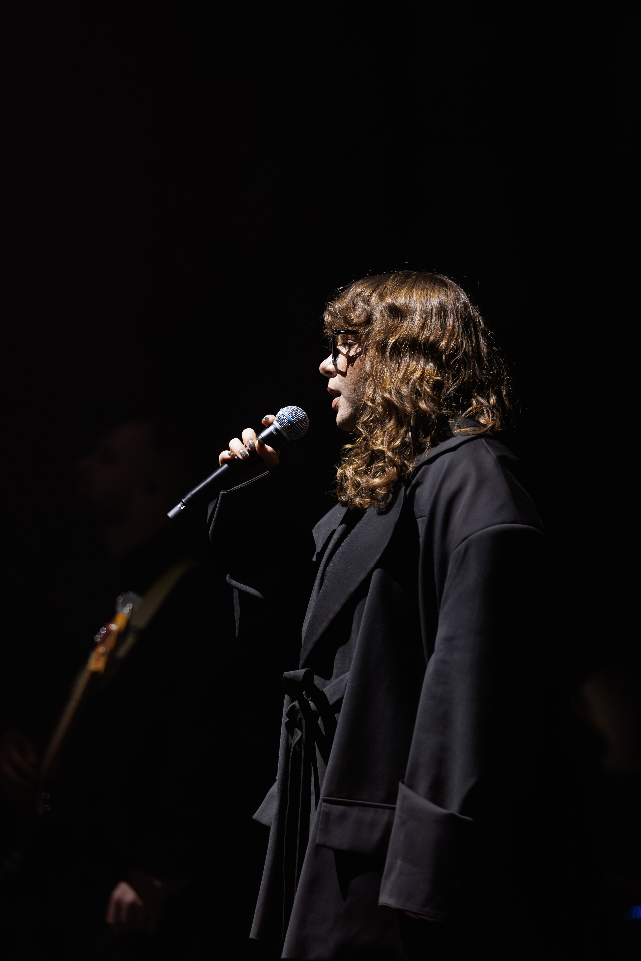 Concert Photography in Dubai — Anton Belyaev Live Performance. Evgen Yatsenko — Photographer in Dubai