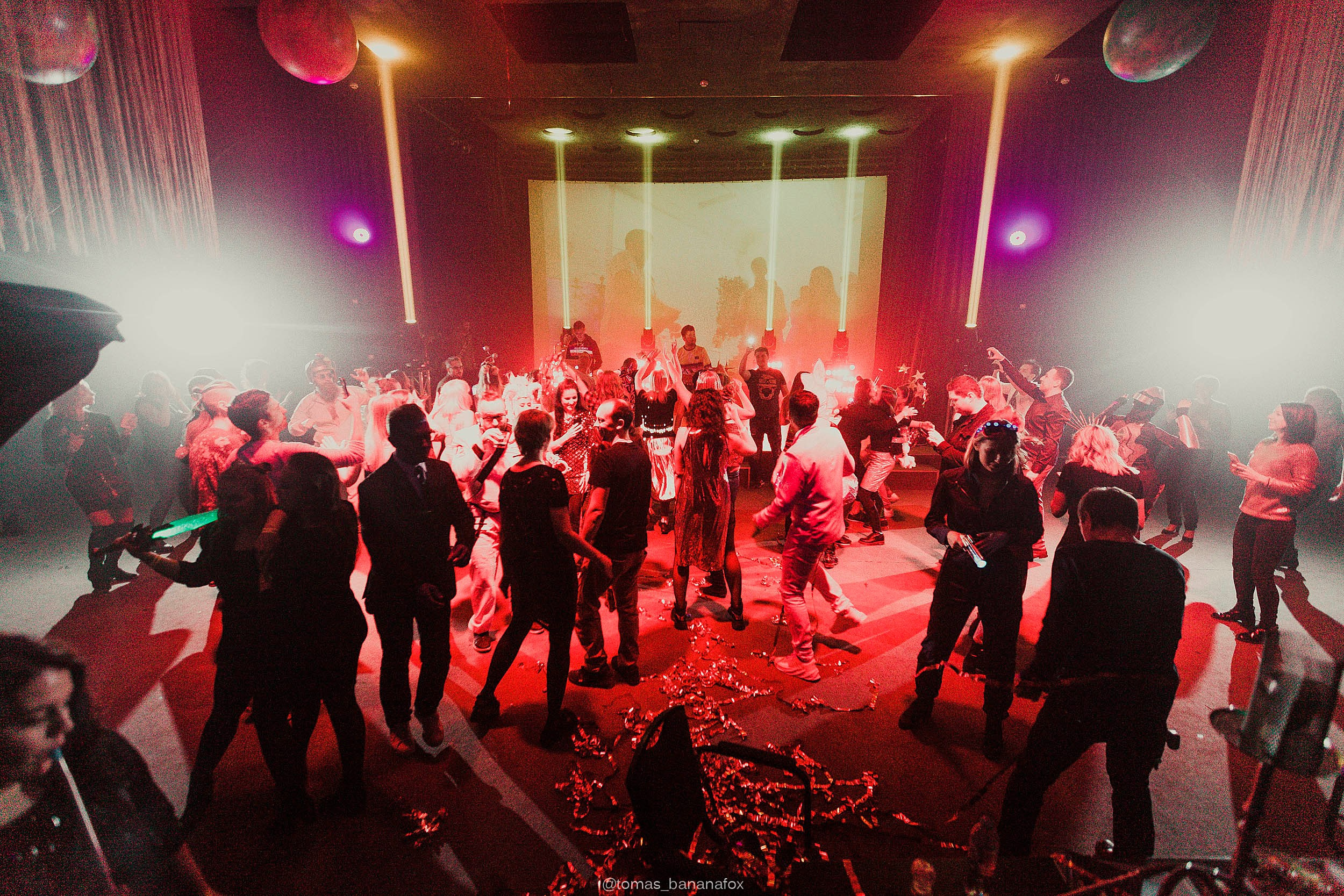 Вечеринка Wed Party. Ваш репортажный фотограф Артемий Антонов