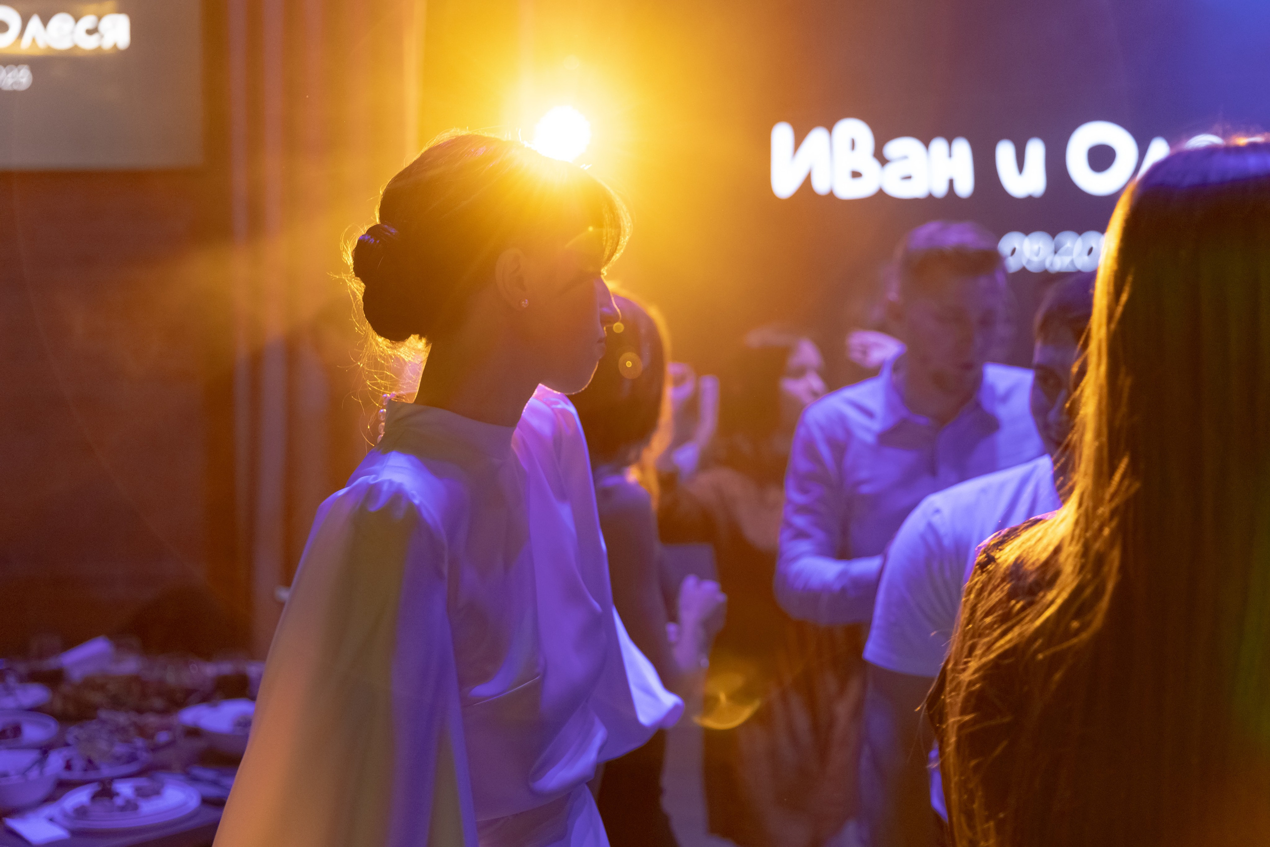 Свадьба для своих в Замке Шамони в Красноярске. Свадебный фотограф-видеограф в Красноярске Евгений Константинопольский