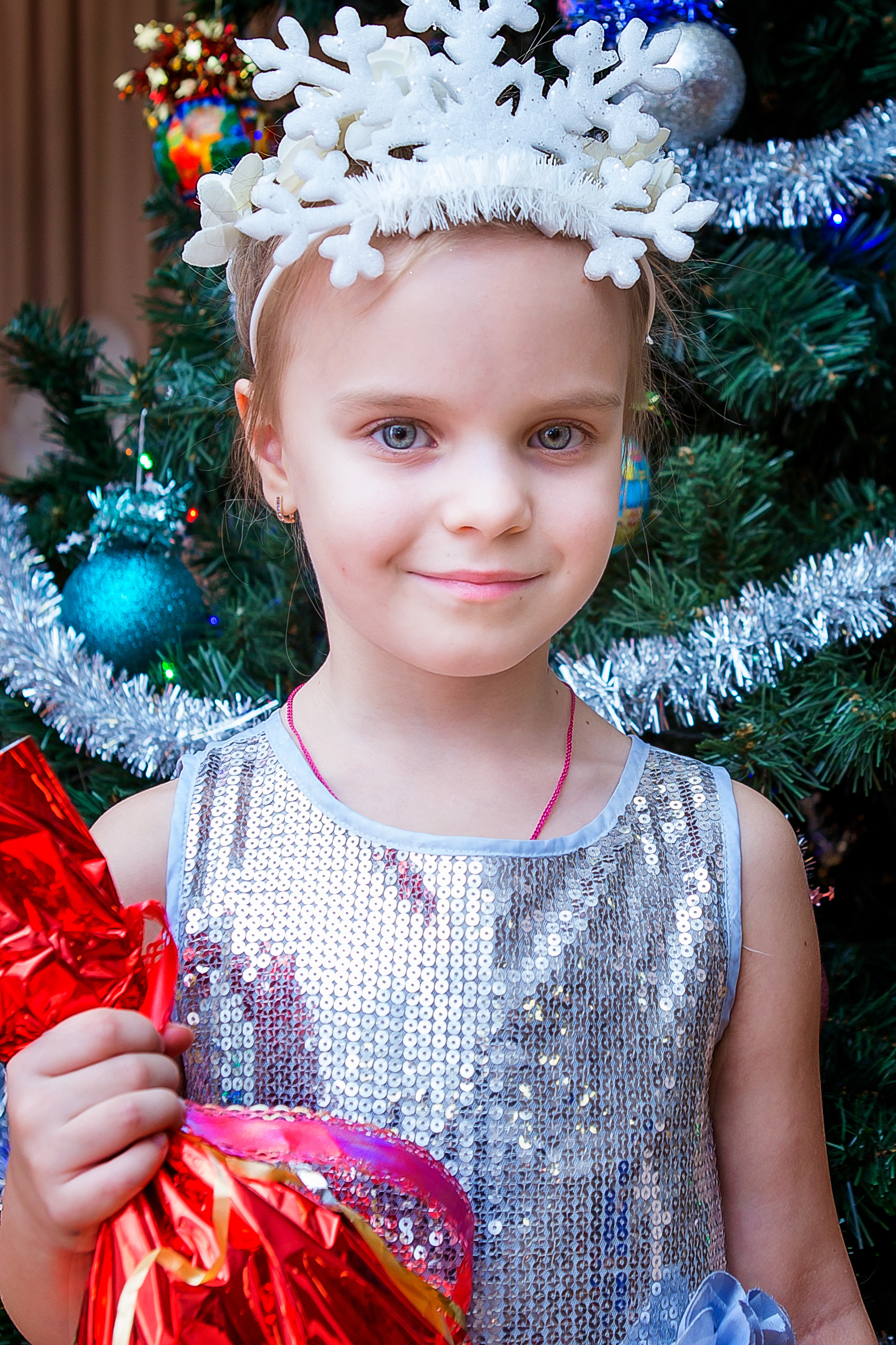 Новогодний утренник 2020. Выпускные альбомы для школ и детских садов