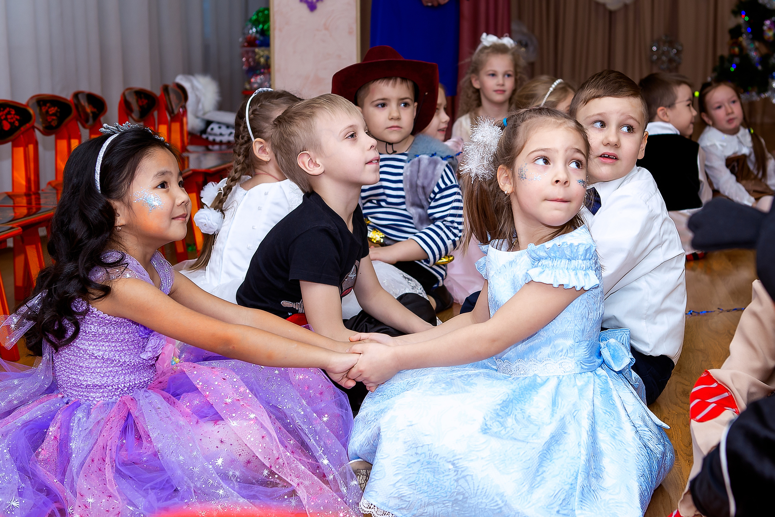 Новогодний утренник 2020. Выпускные альбомы для школ и детских садов