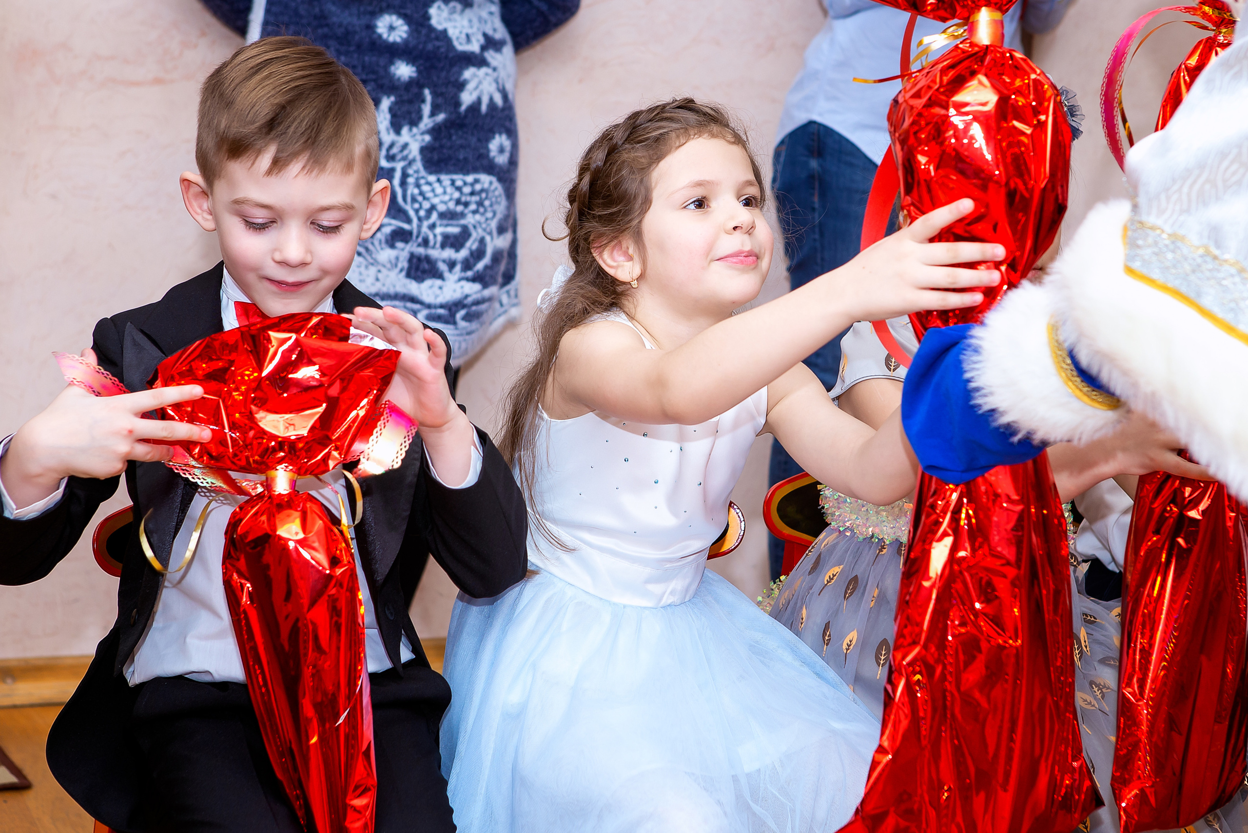 Новогодний утренник 2020. Выпускные альбомы для школ и детских садов